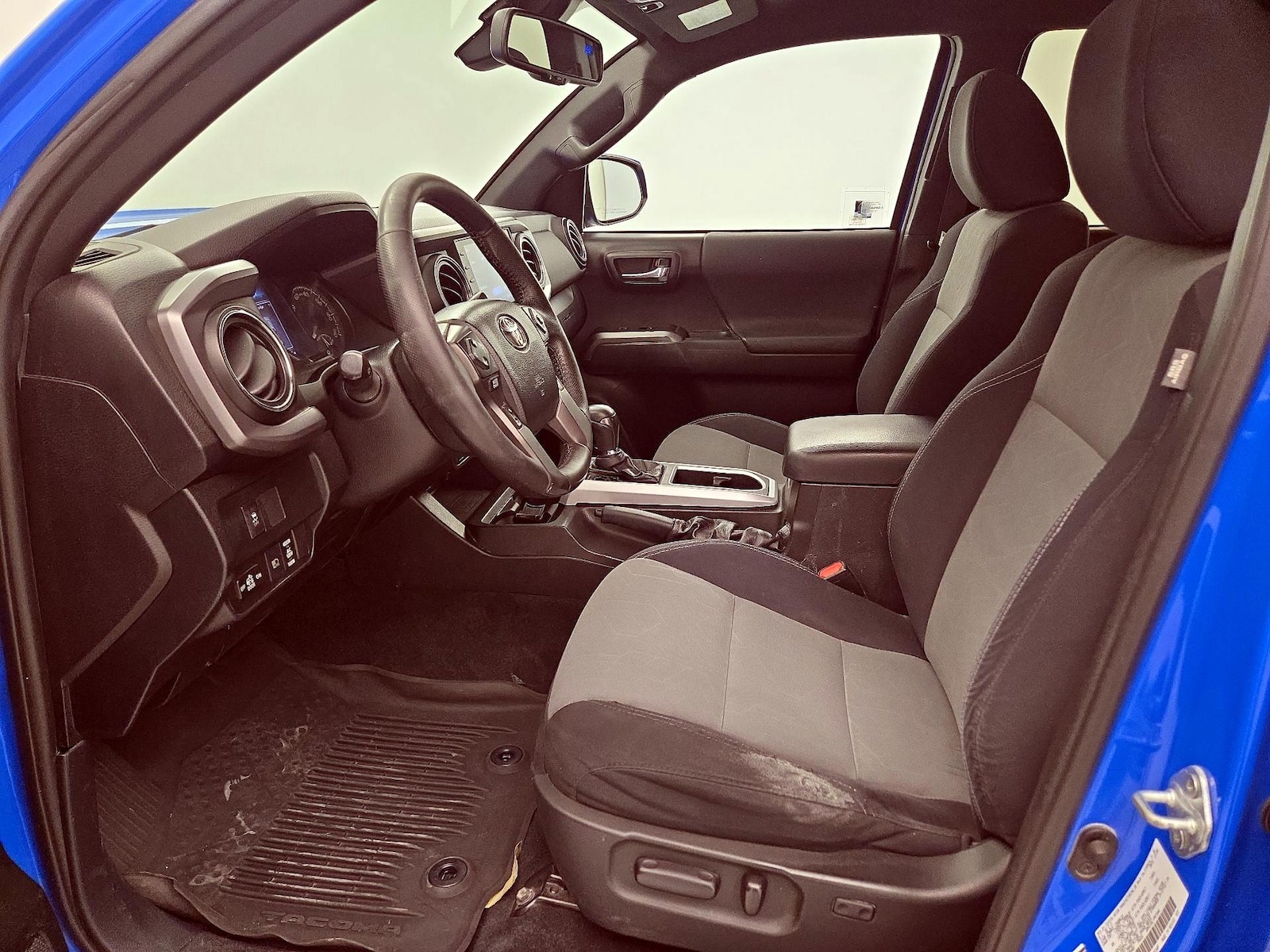 2021 Toyota Tacoma TRD Sport - Photo 12