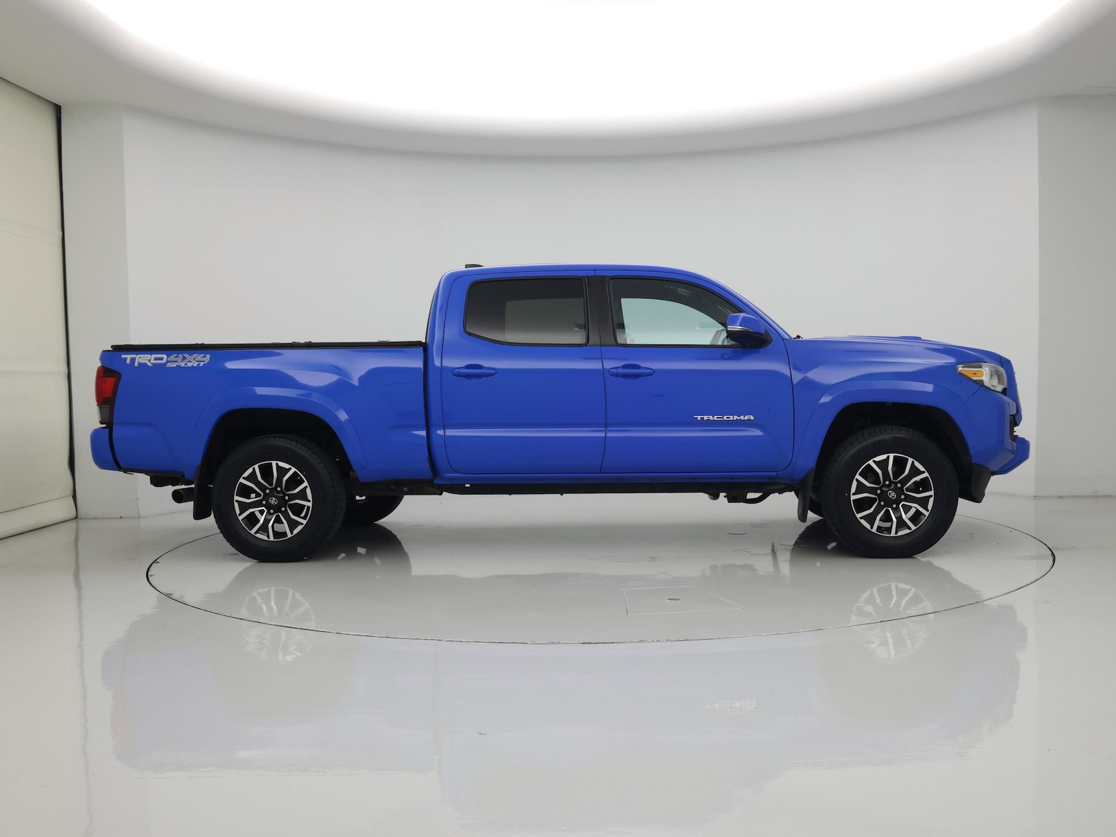 2021 Toyota Tacoma TRD Sport - Photo 8