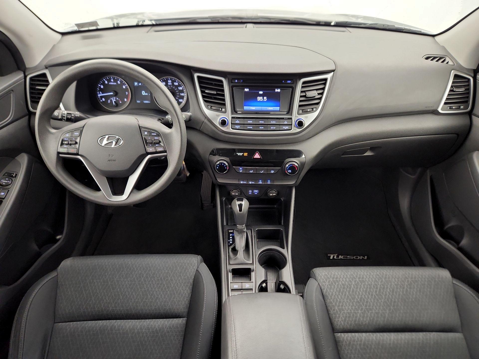 Thumbnail: 2016 Hyundai Tucson - 9