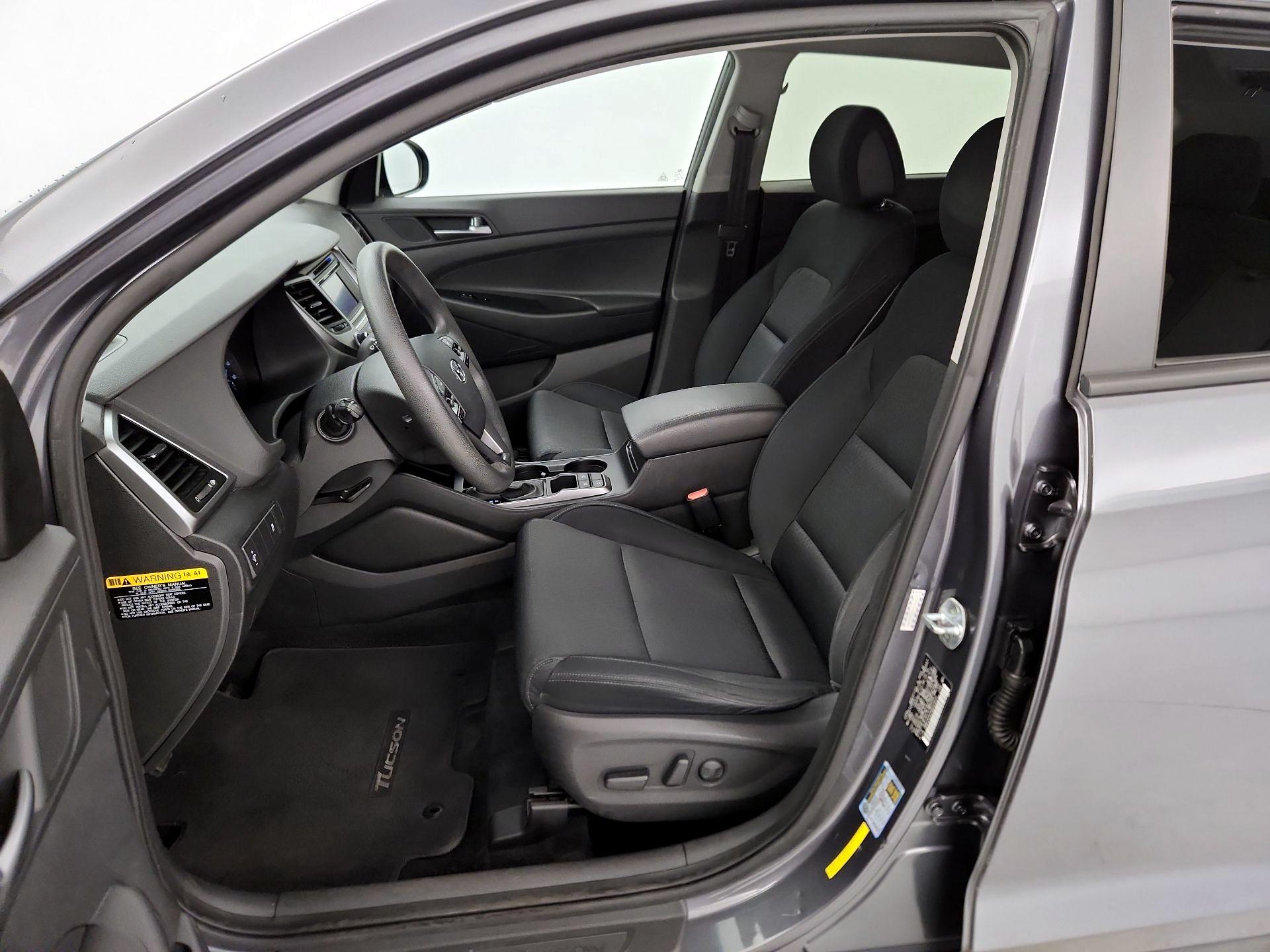Thumbnail: 2016 Hyundai Tucson - 11