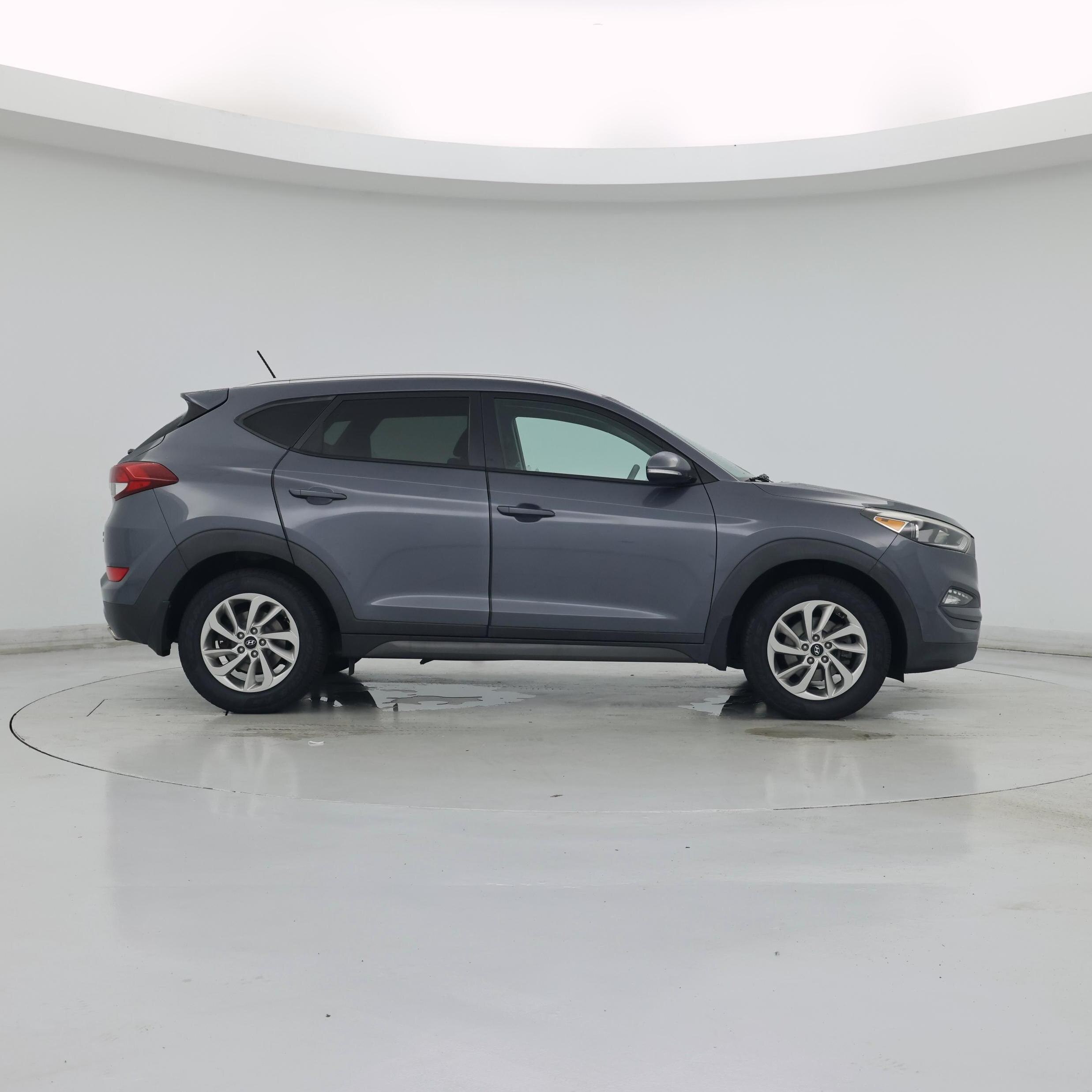 Thumbnail: 2016 Hyundai Tucson - 7