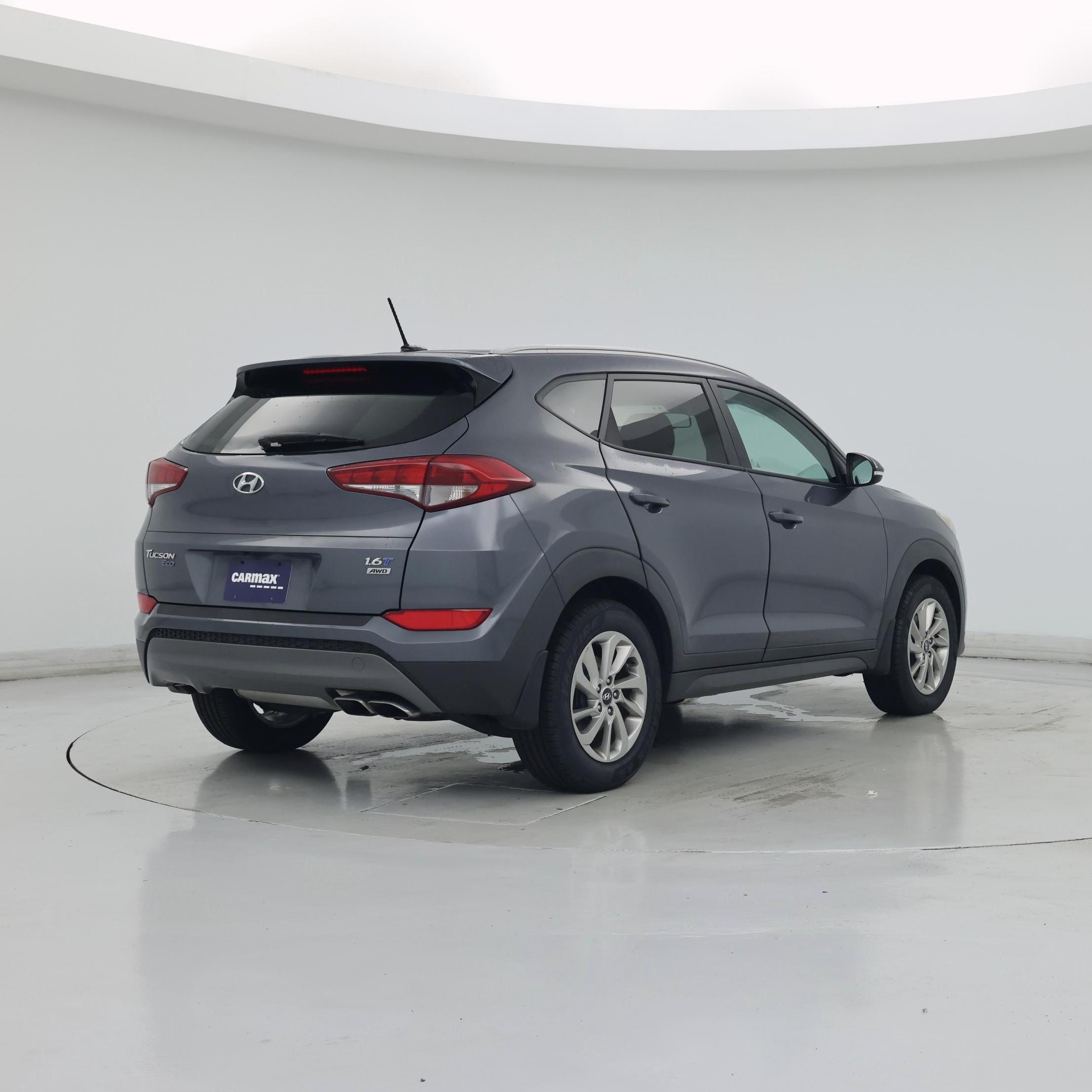 Thumbnail: 2016 Hyundai Tucson - 8