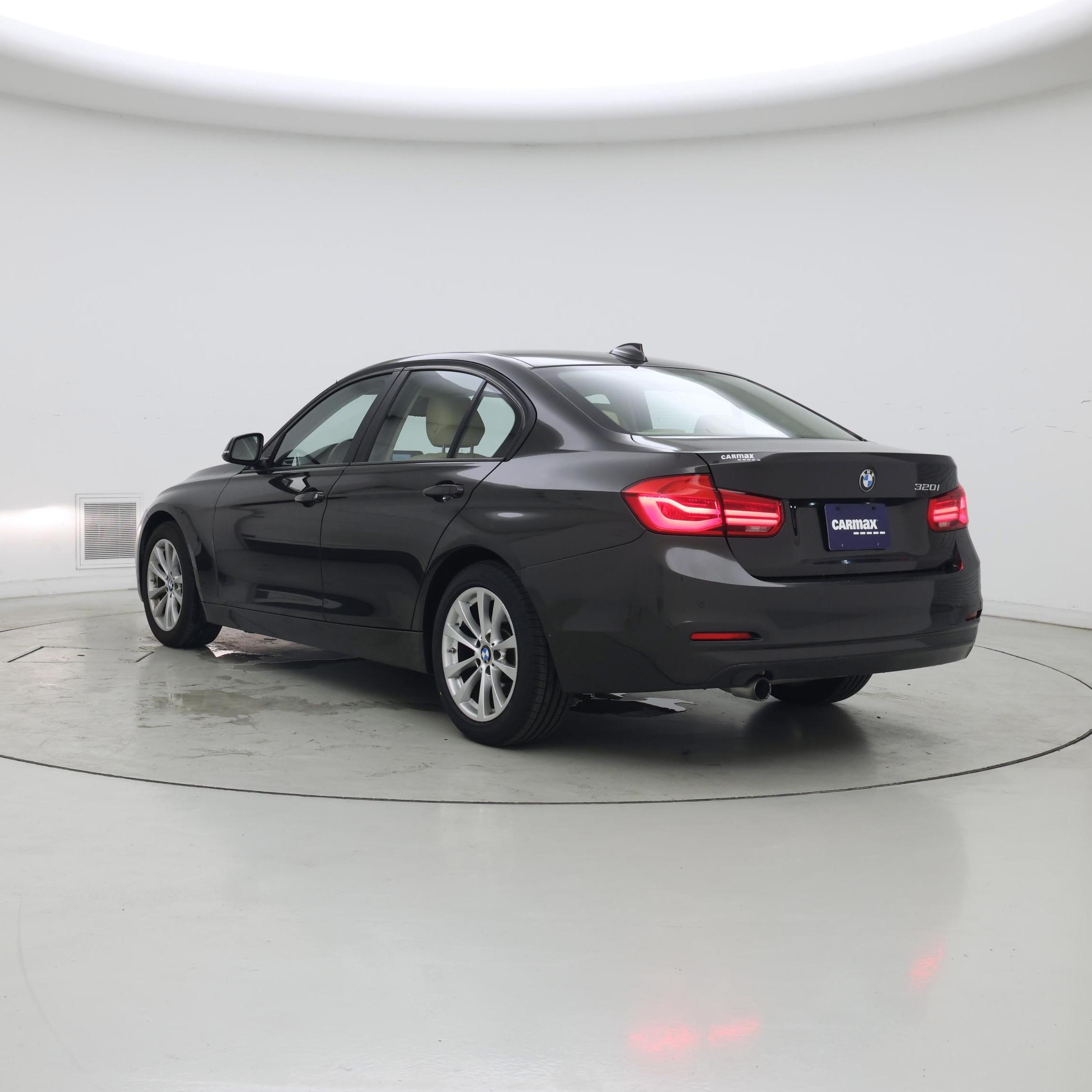 Thumbnail: 2016 BMW 3 Series - 2