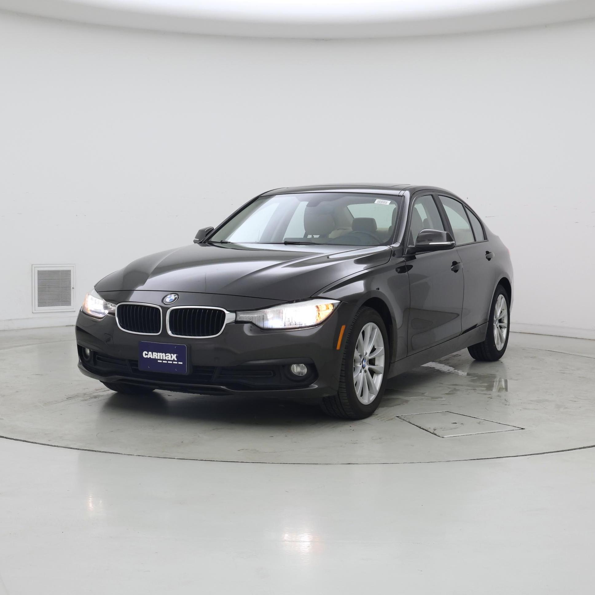 Thumbnail: 2016 BMW 3 Series - 4