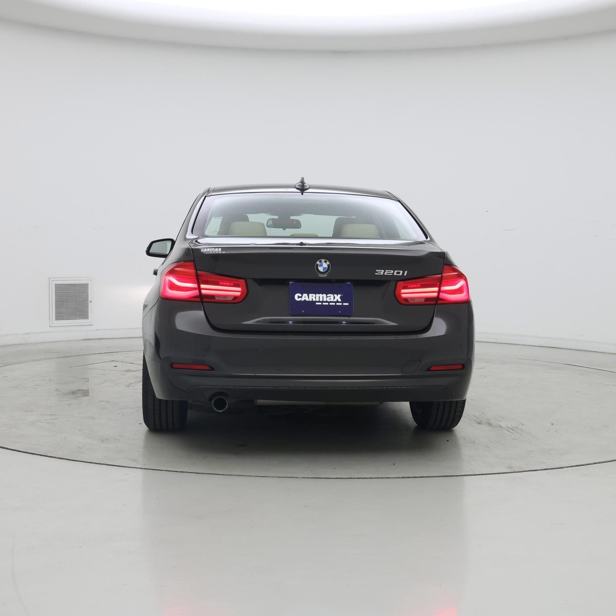 Thumbnail: 2016 BMW 3 Series - 6