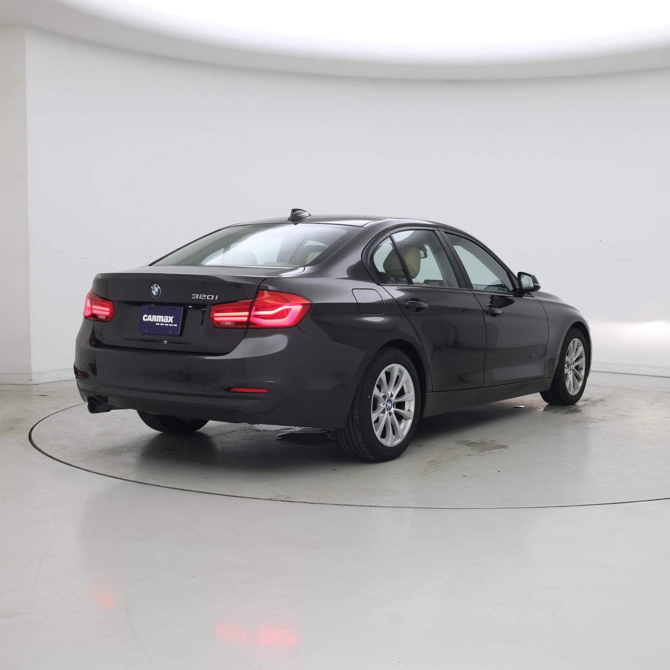 Thumbnail: 2016 BMW 3 Series - 8