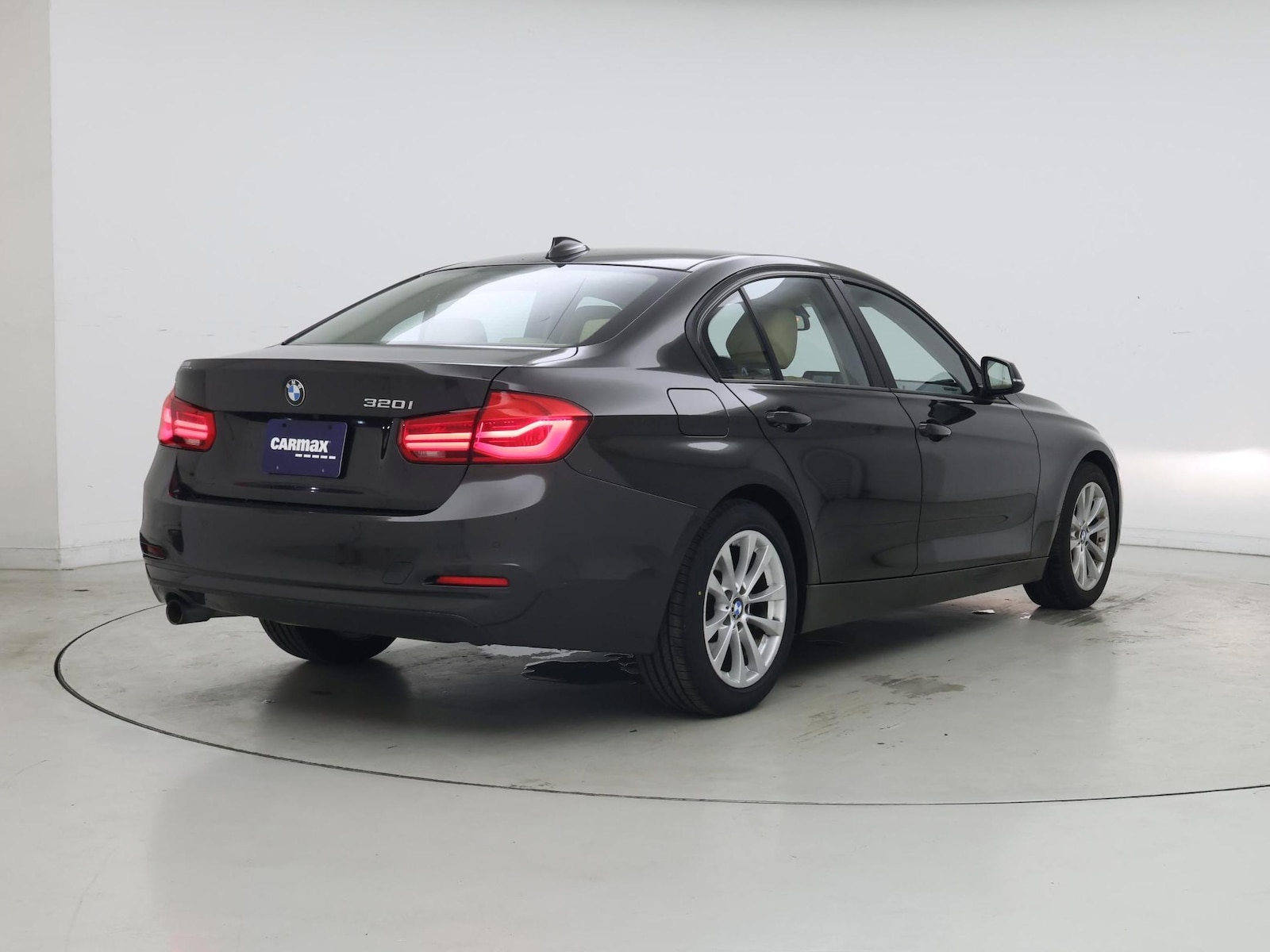 2016 BMW 3 Series 320i - Photo 9