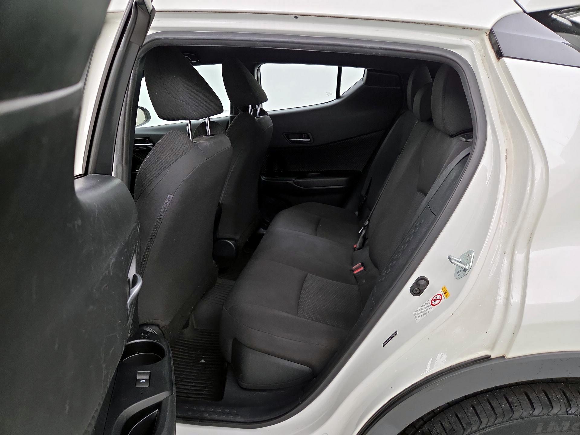 Thumbnail: 2019 Toyota C-HR - 19