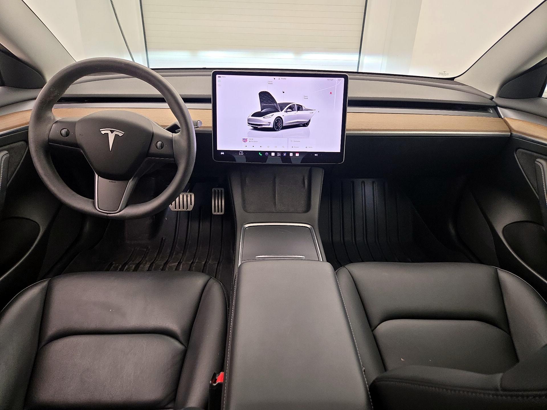 Thumbnail: 2022 Tesla Model 3 - 9