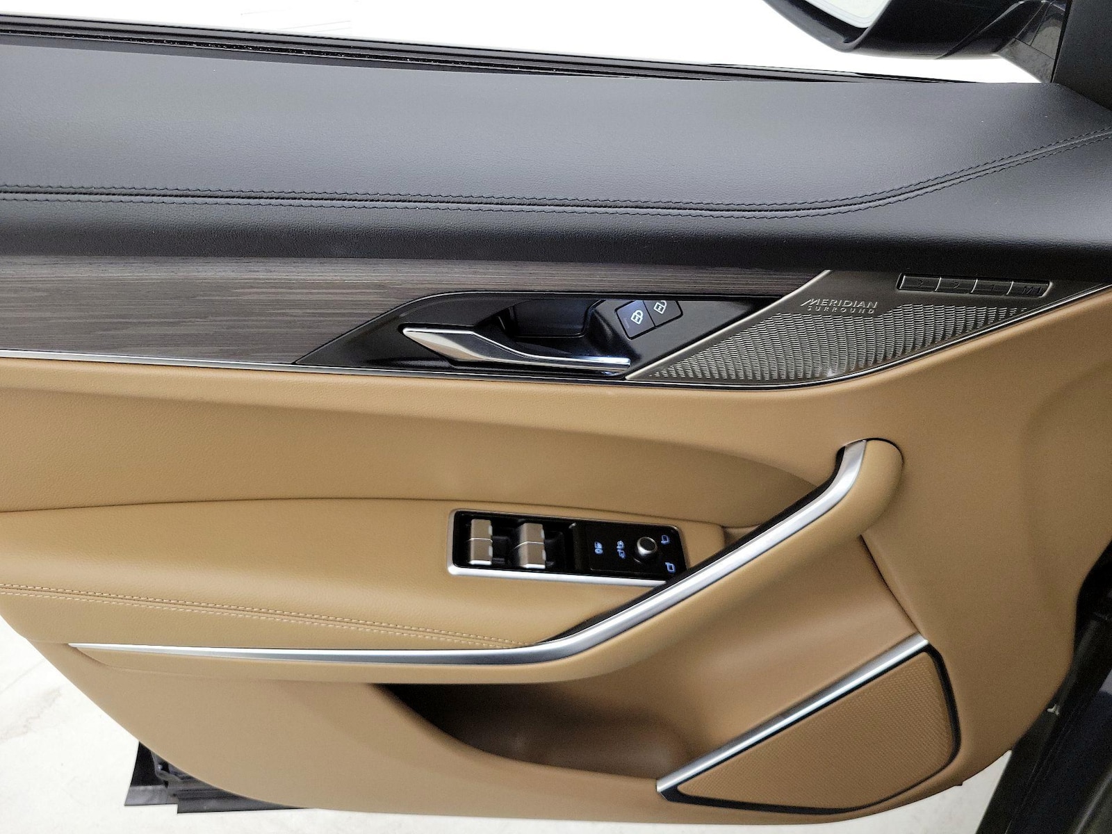 2022 Jaguar F-Pace S - Photo 13