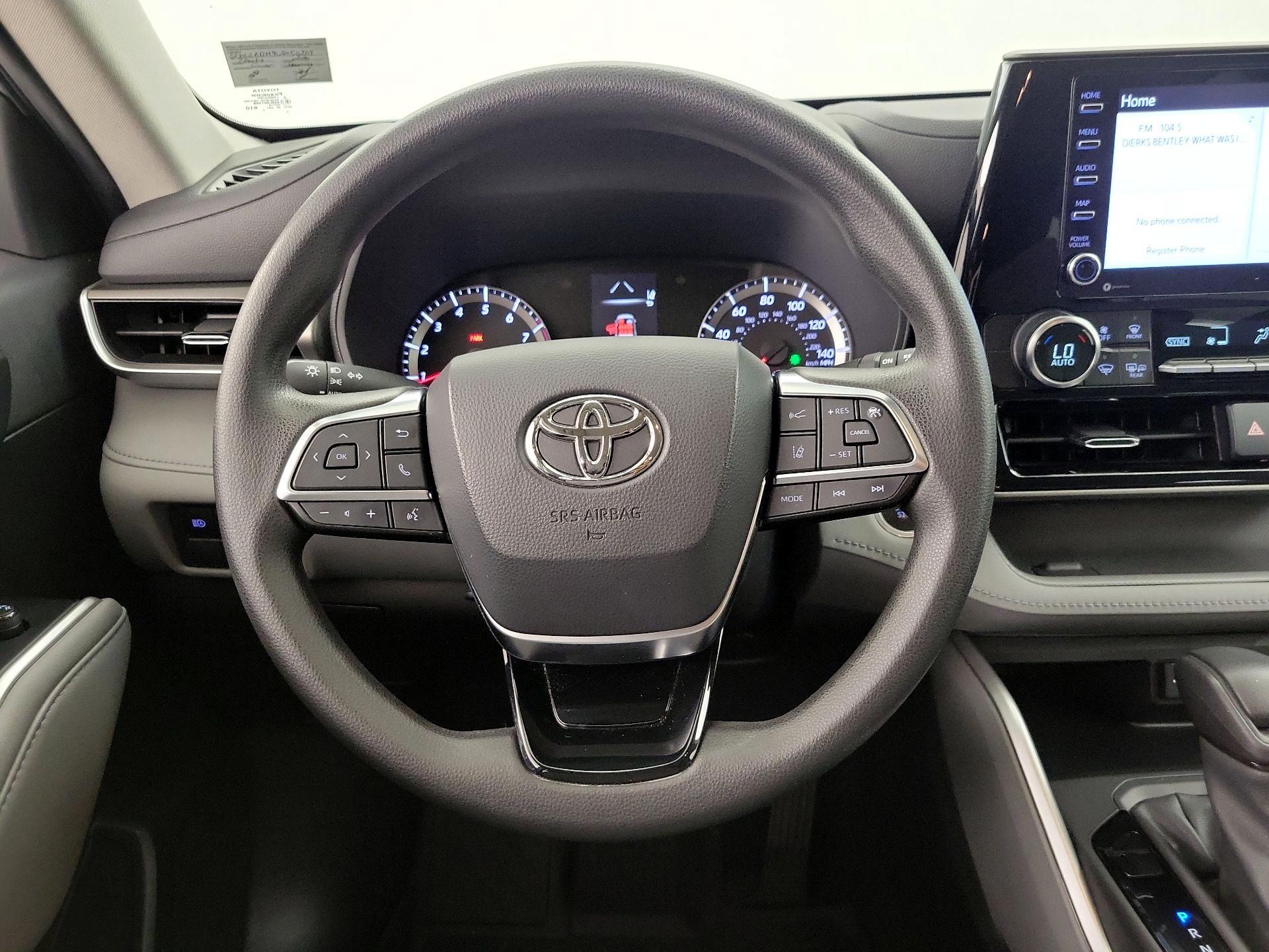 Thumbnail: 2020 Toyota Highlander - 10