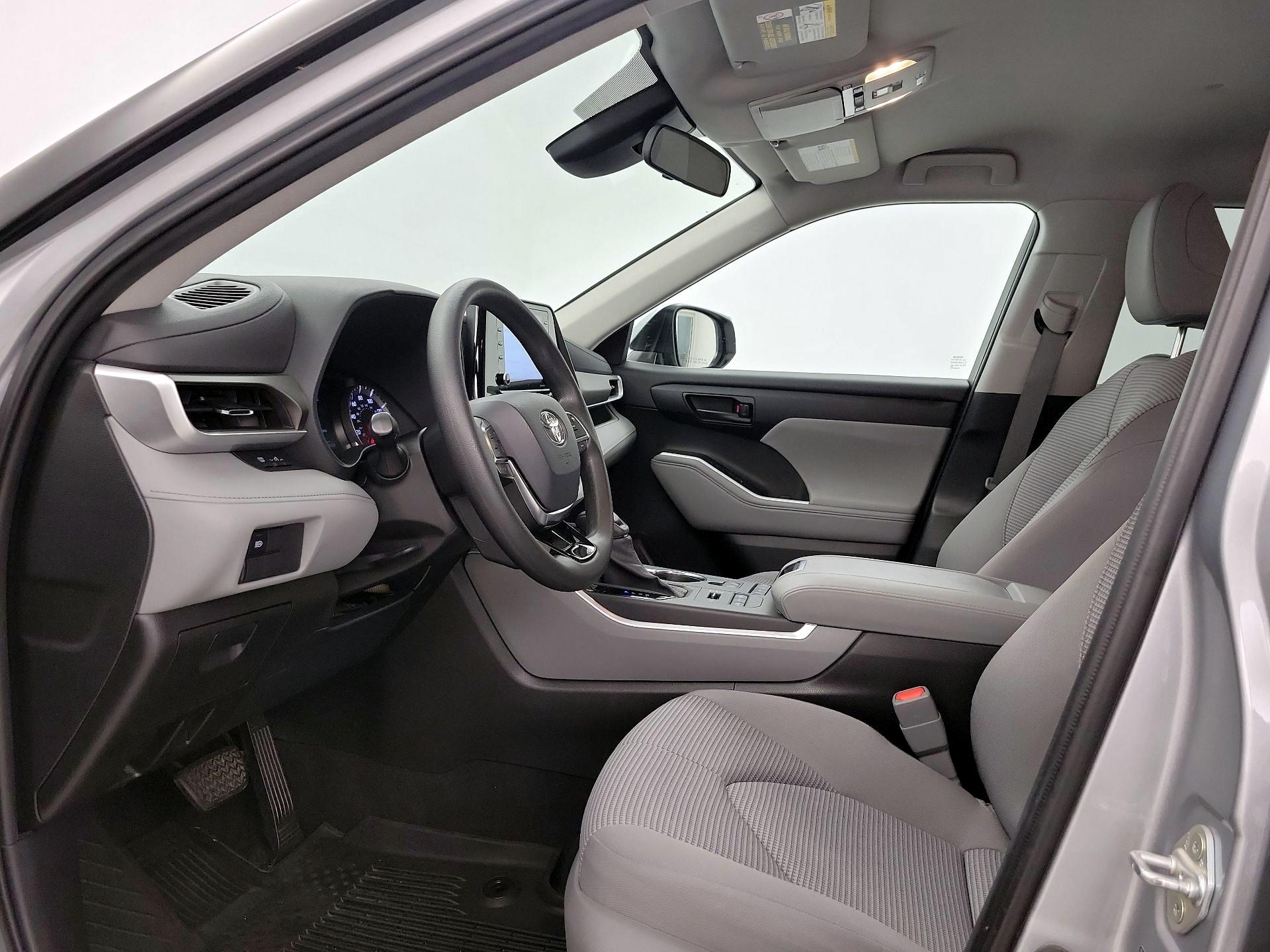 Thumbnail: 2020 Toyota Highlander - 11