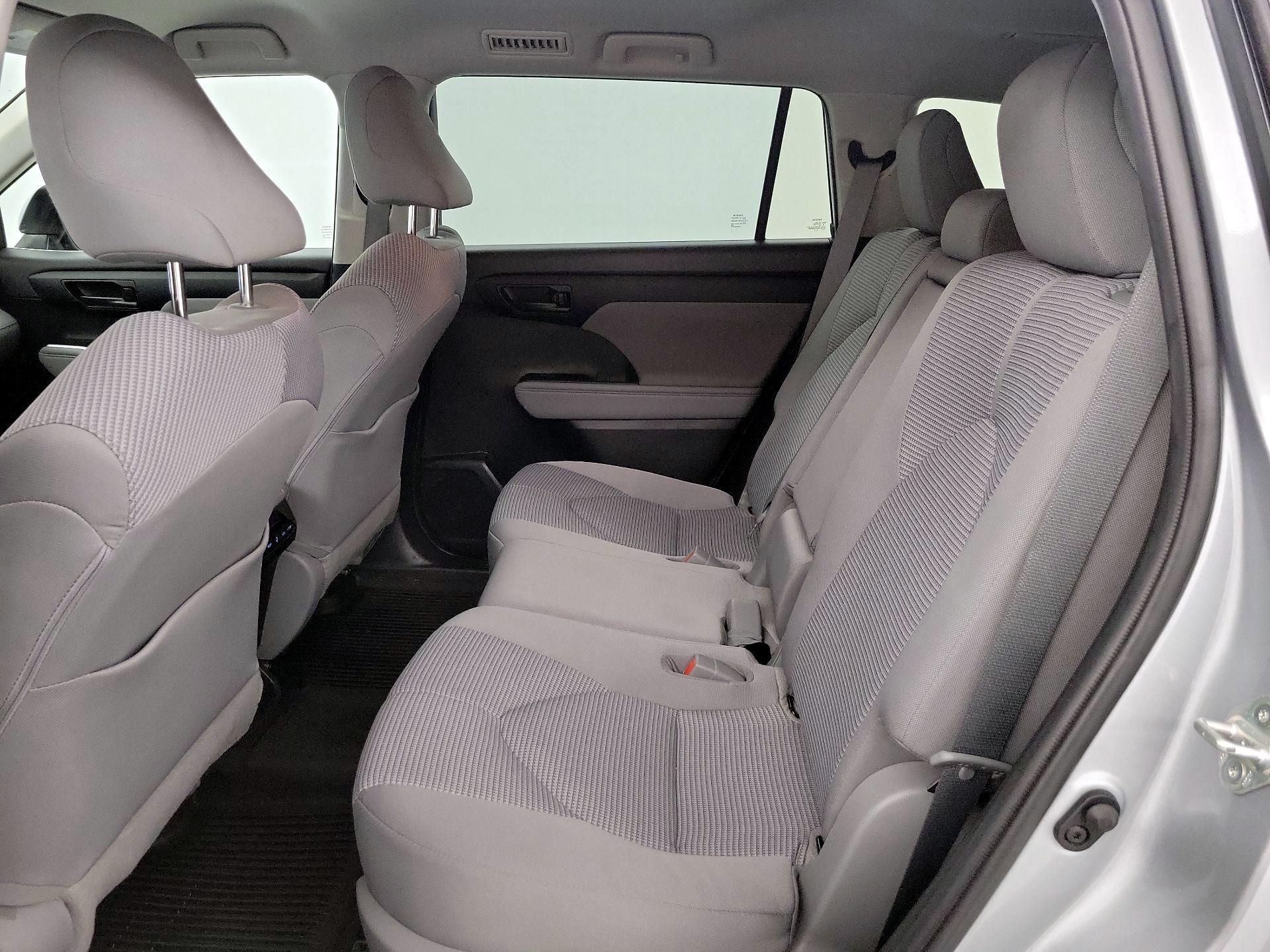 Thumbnail: 2020 Toyota Highlander - 19
