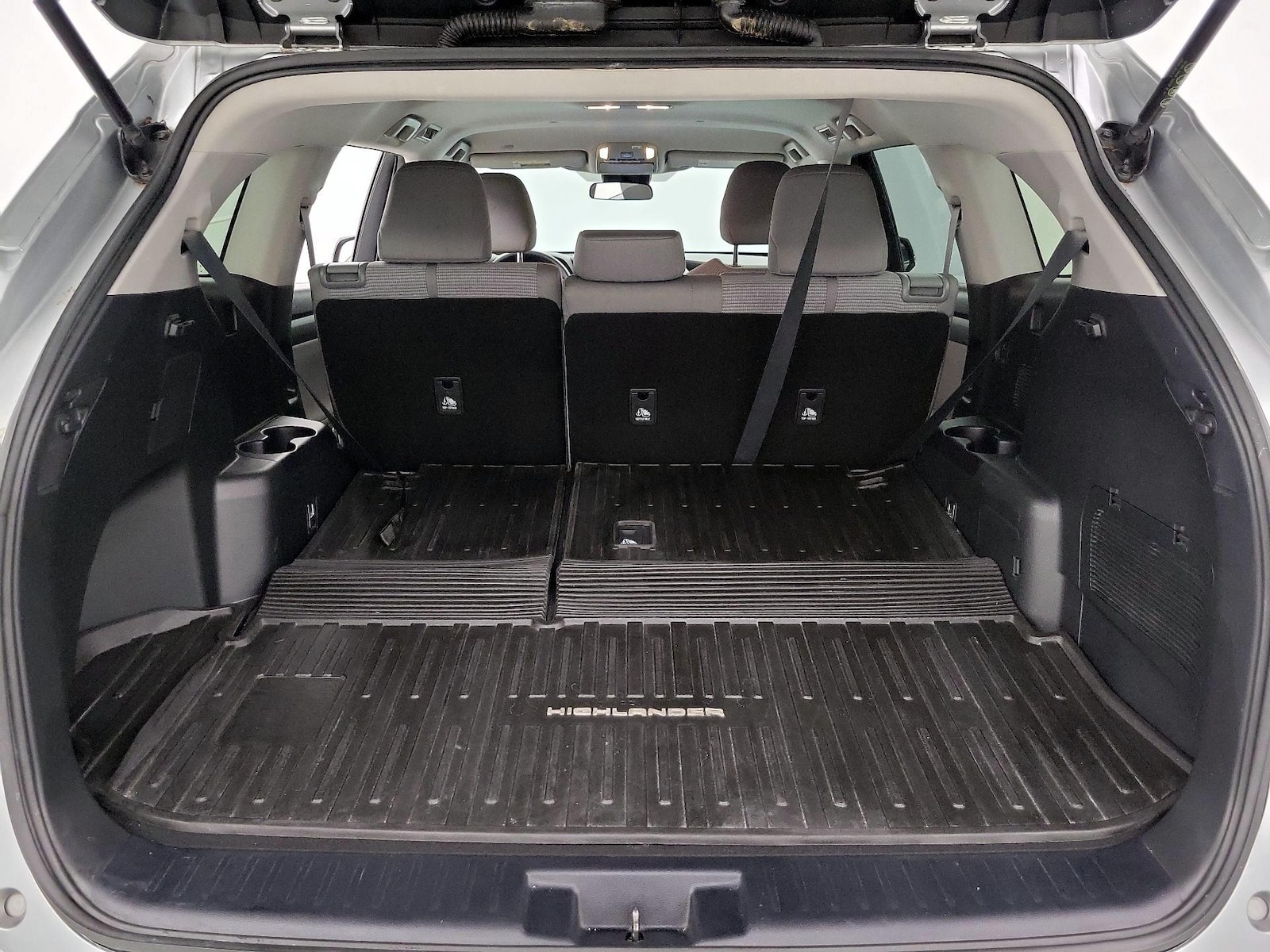 2020 Toyota Highlander L - Photo 23