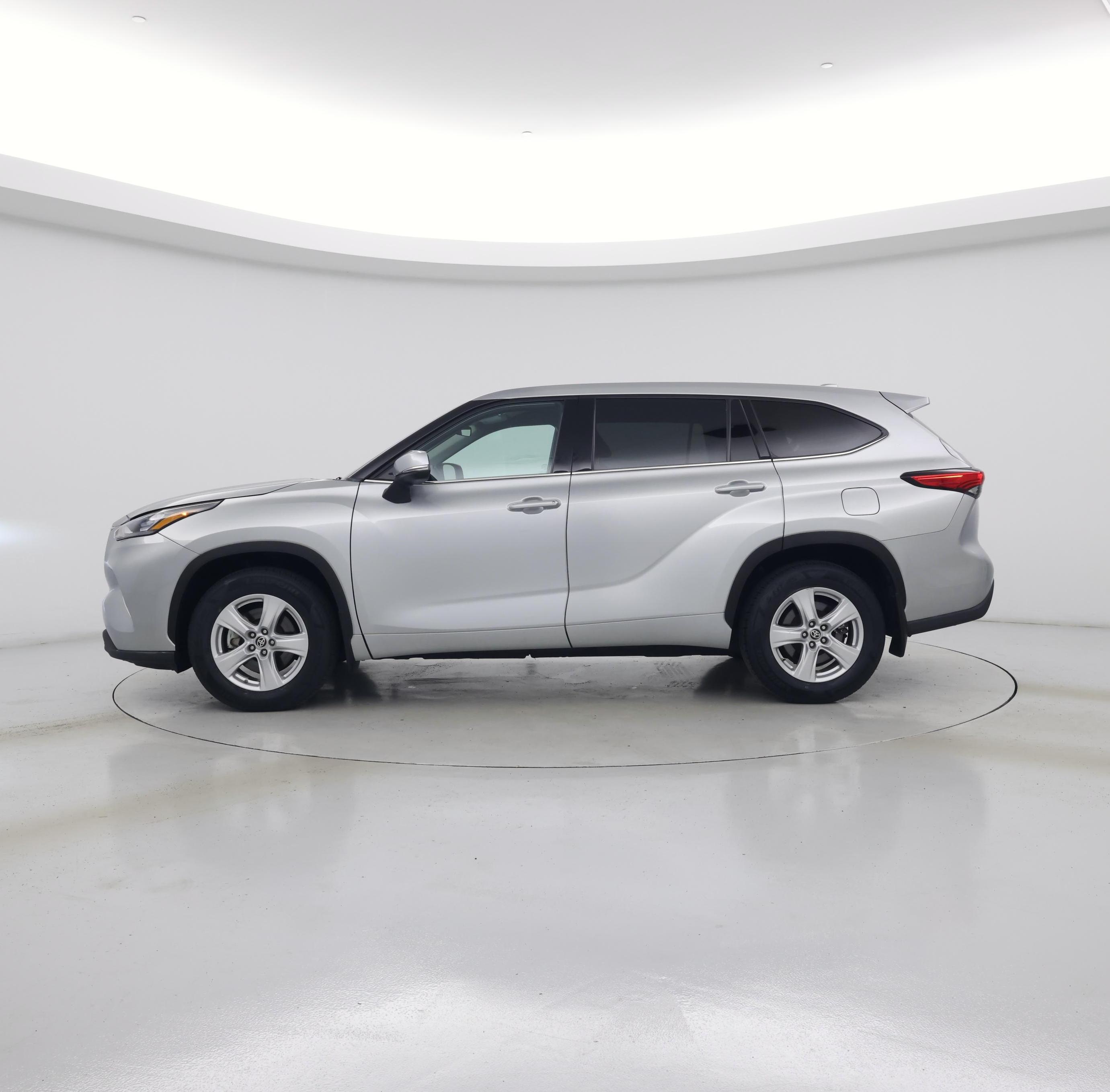 Thumbnail: 2020 Toyota Highlander - 3