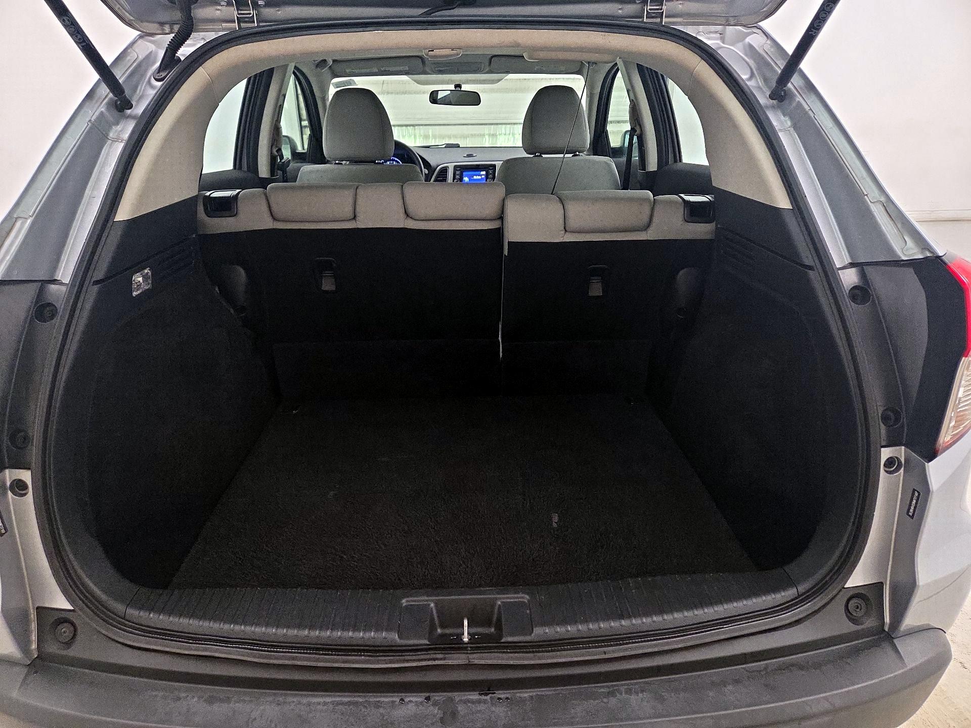 Thumbnail: 2019 Honda HR-V - 19
