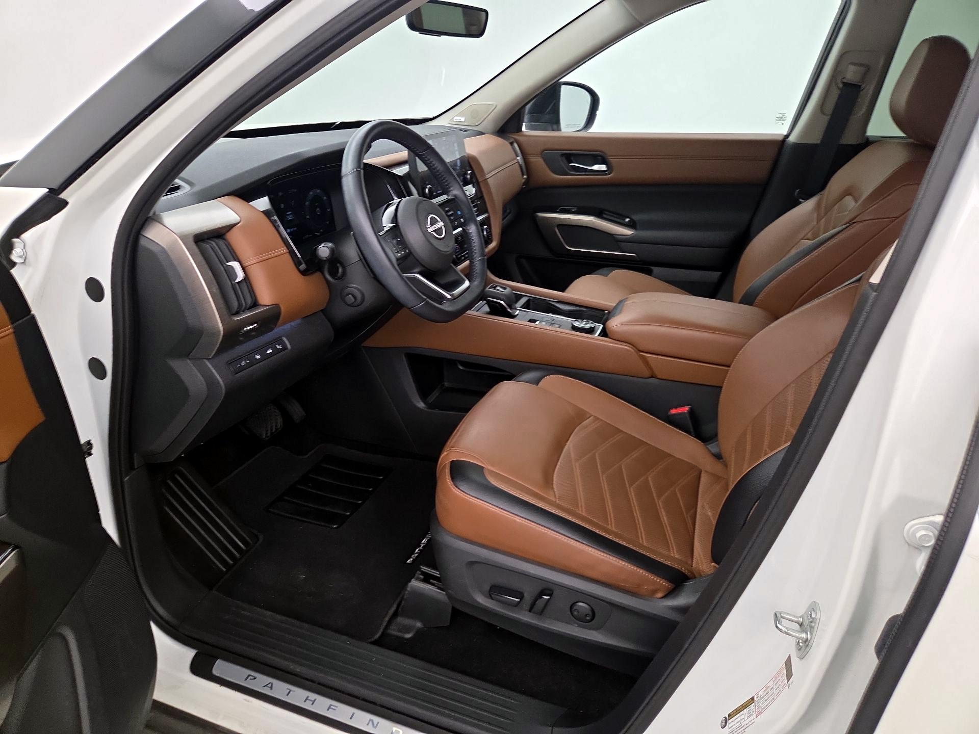 Thumbnail: 2024 Nissan Pathfinder - 11