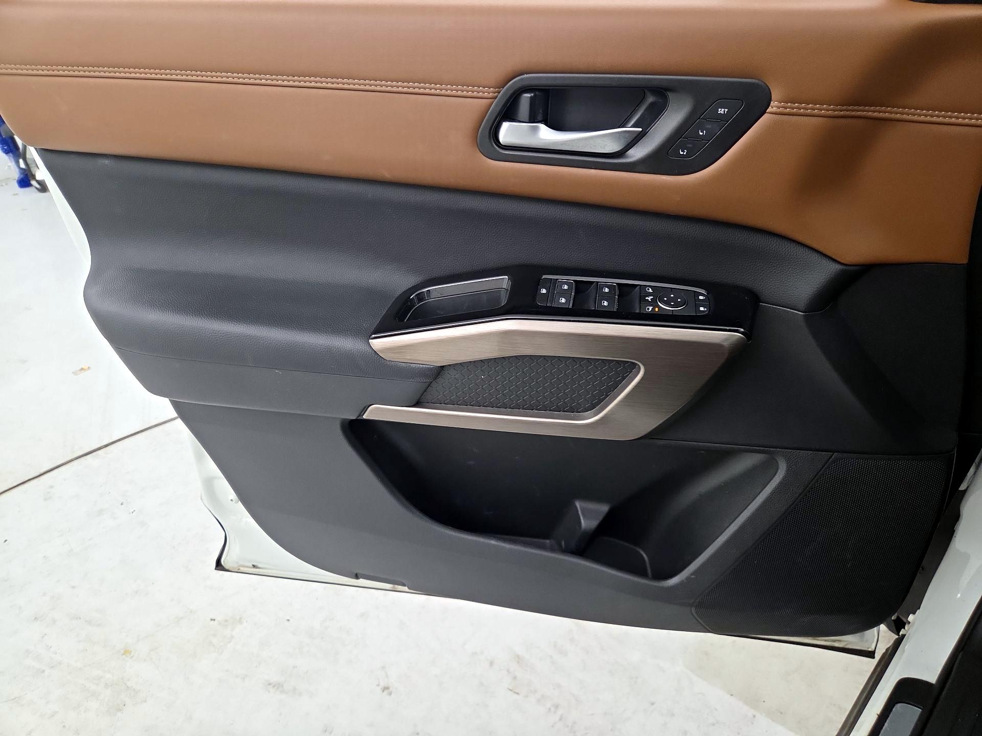 Thumbnail: 2024 Nissan Pathfinder - 12