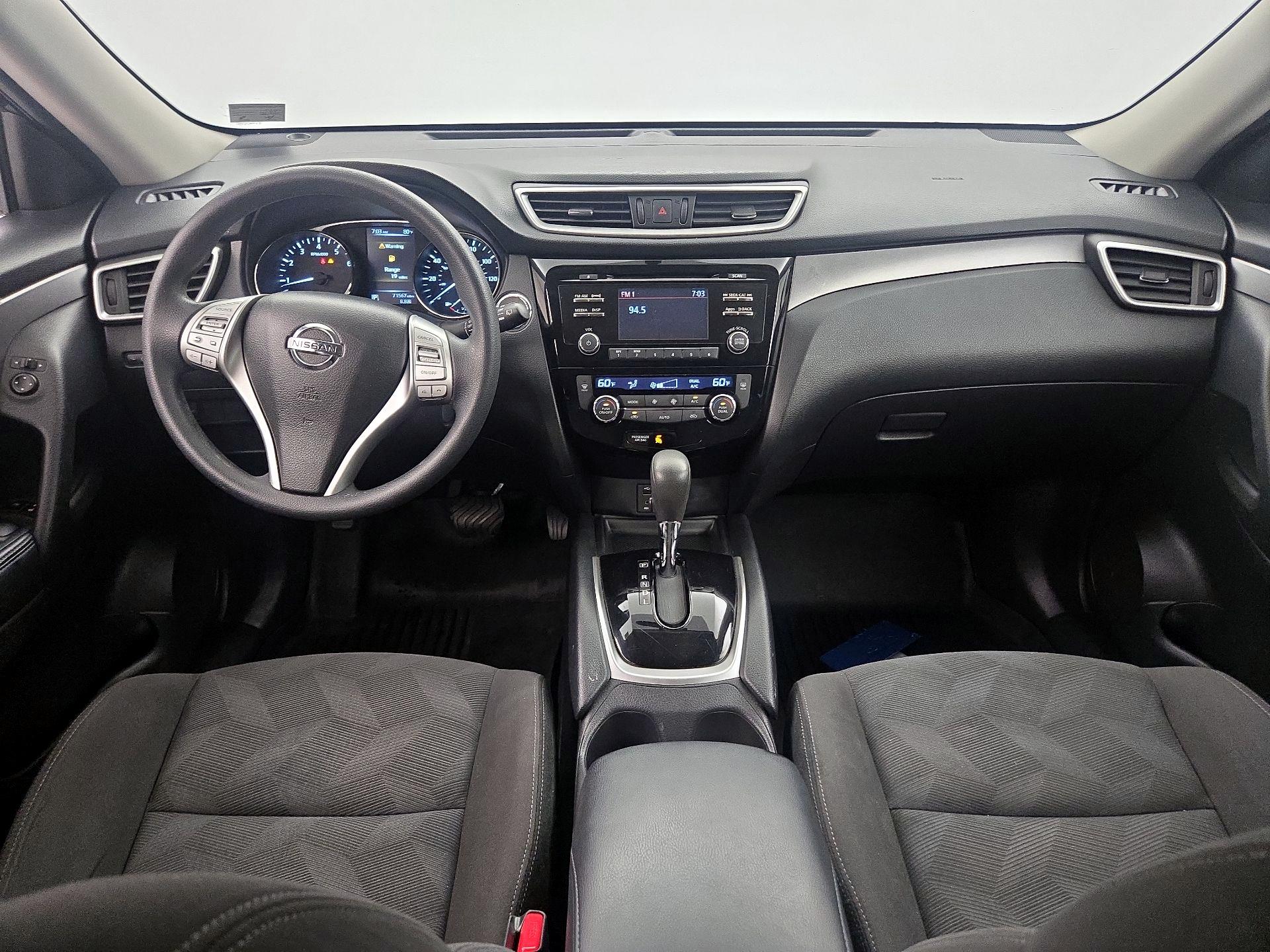 Thumbnail: 2016 Nissan Rogue - 9