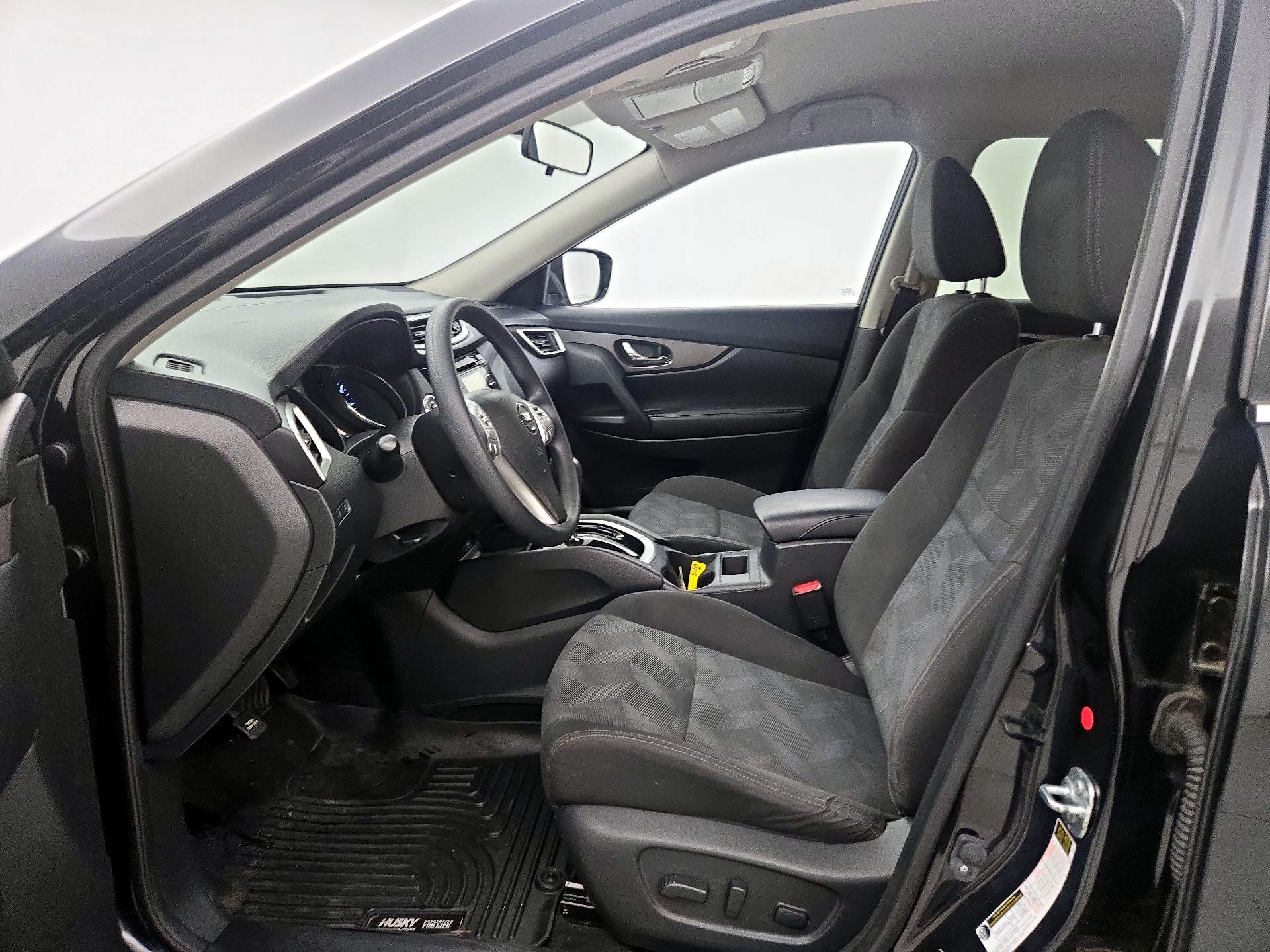 Thumbnail: 2016 Nissan Rogue - 11