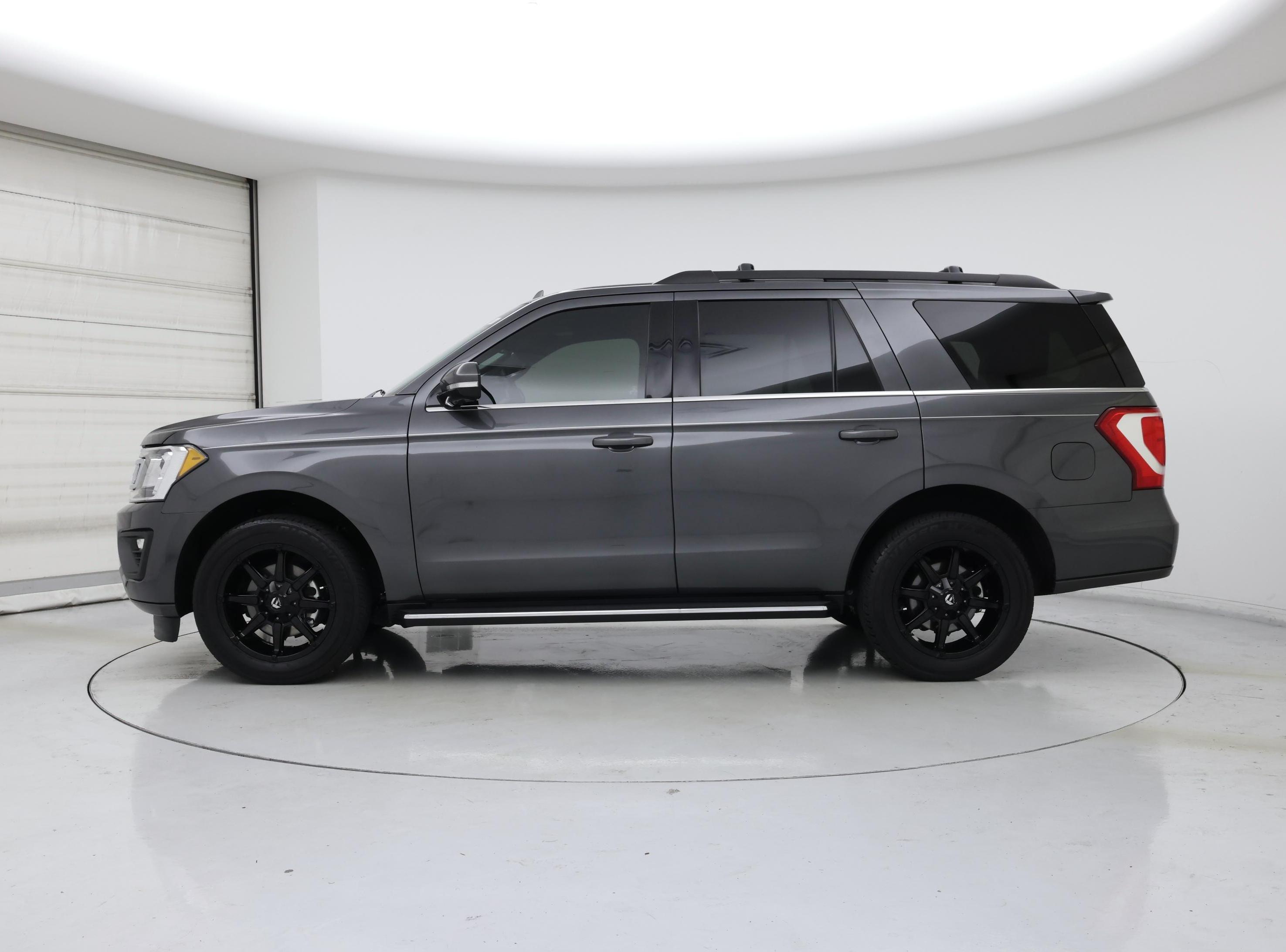 Thumbnail: 2020 Ford Expedition - 3