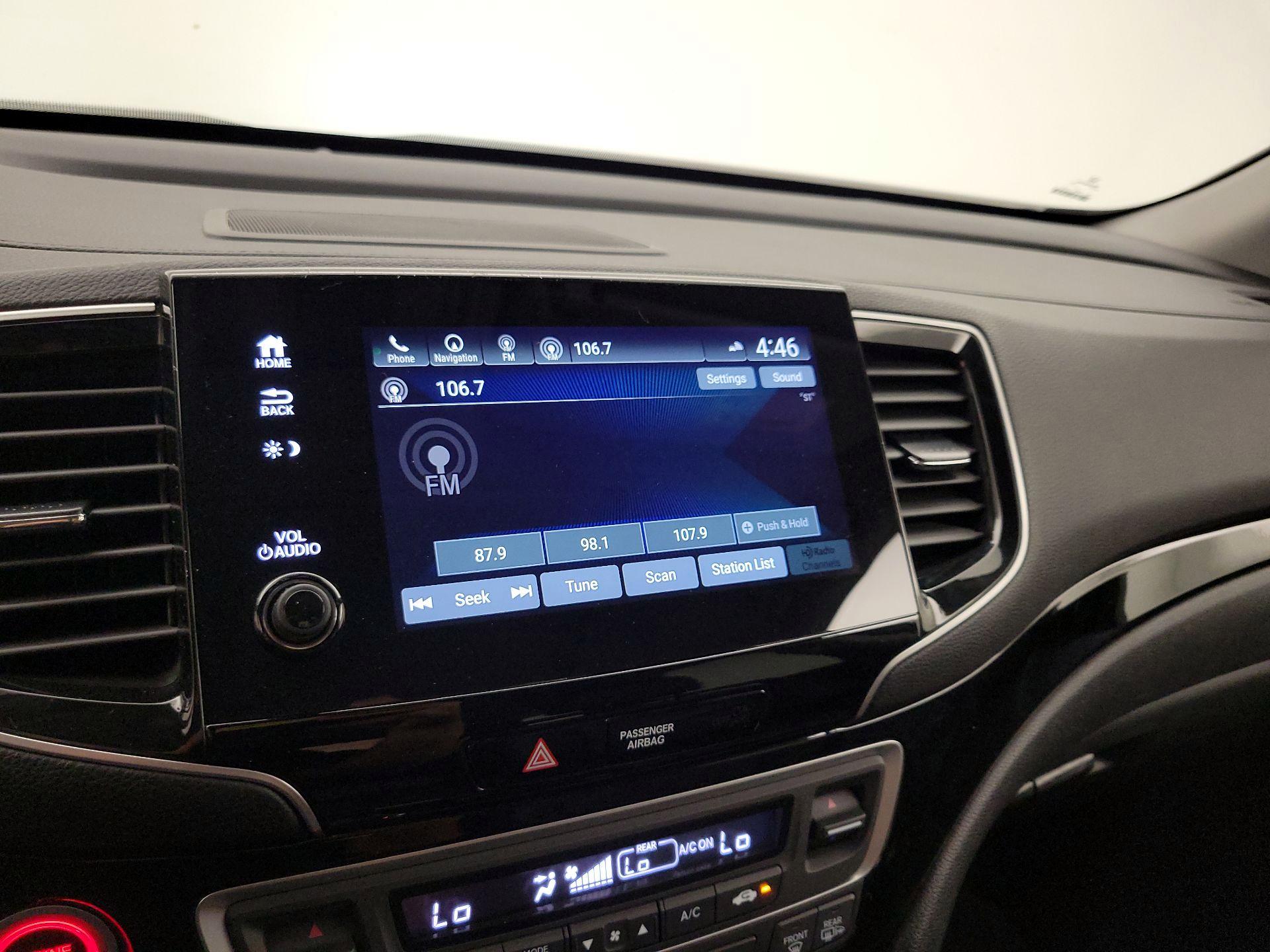 Thumbnail: 2019 Honda Pilot - 16
