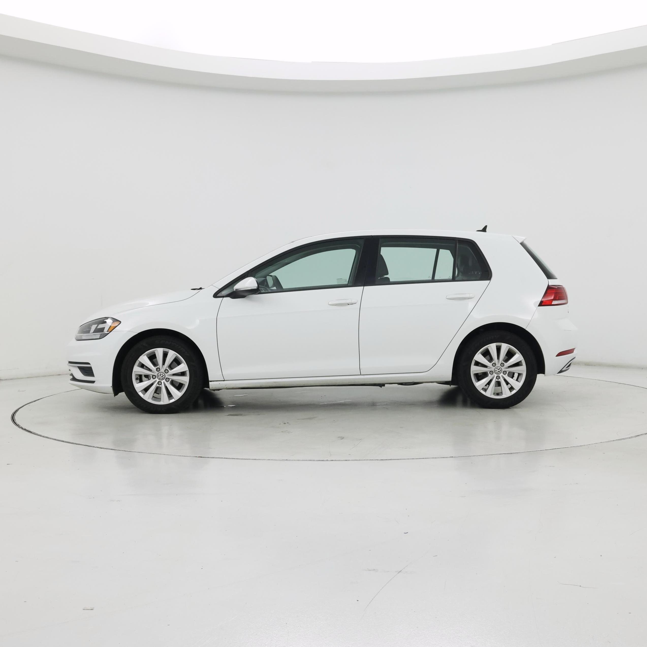 Thumbnail: 2021 Volkswagen Golf - 3