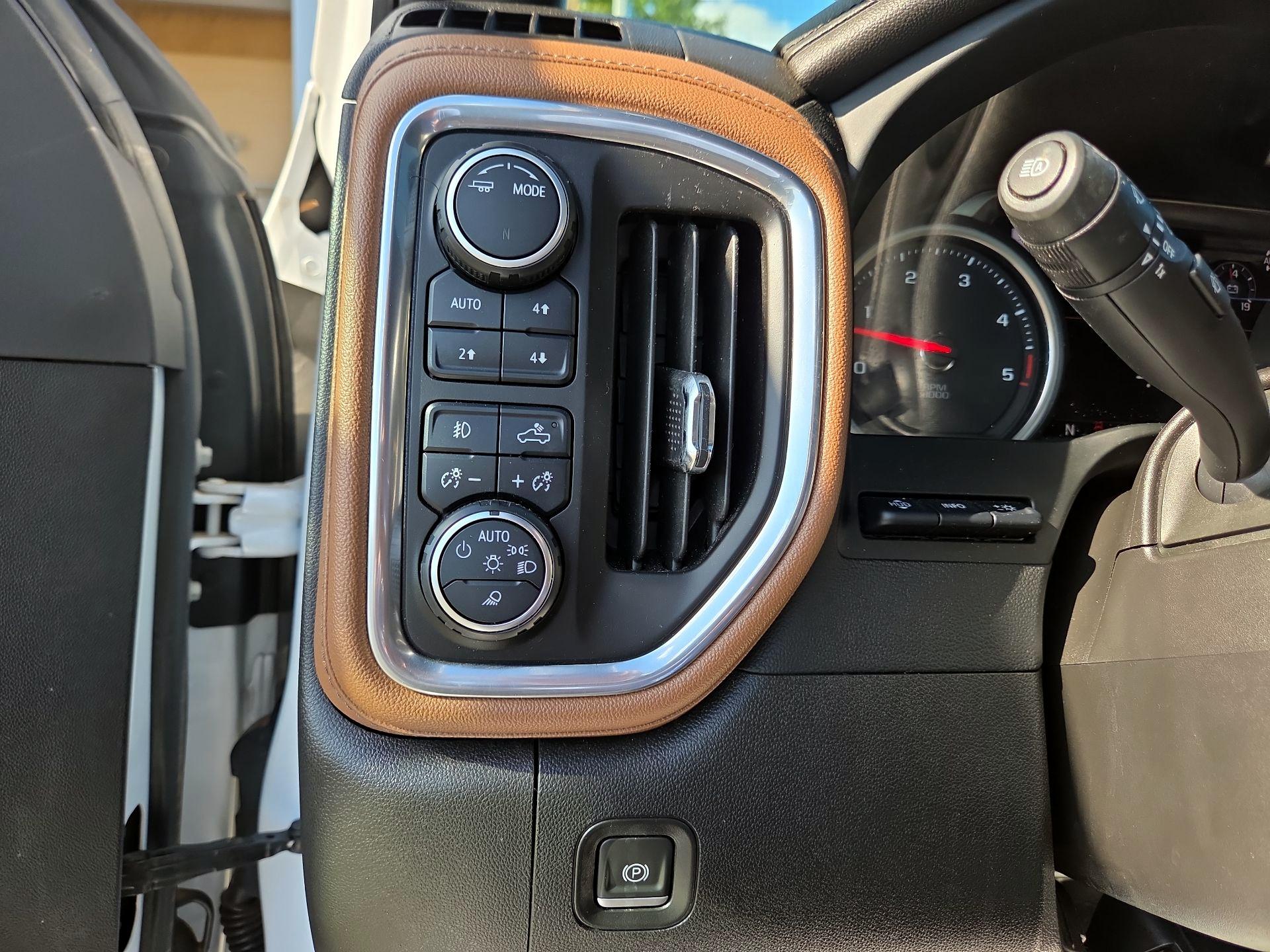 Thumbnail: 2022 Chevrolet Silverado 2500 - 13