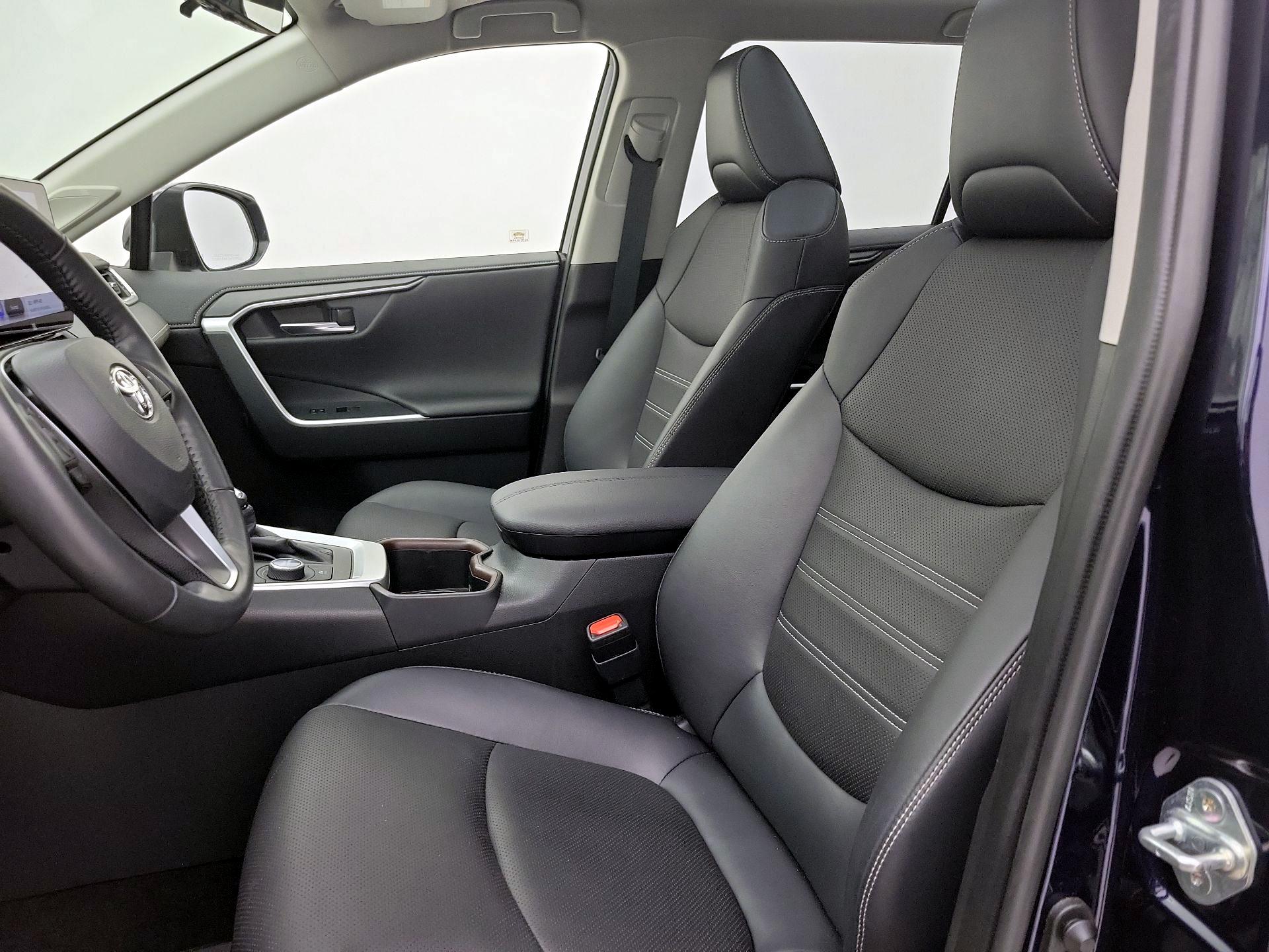 Thumbnail: 2024 Toyota RAV4 - 11