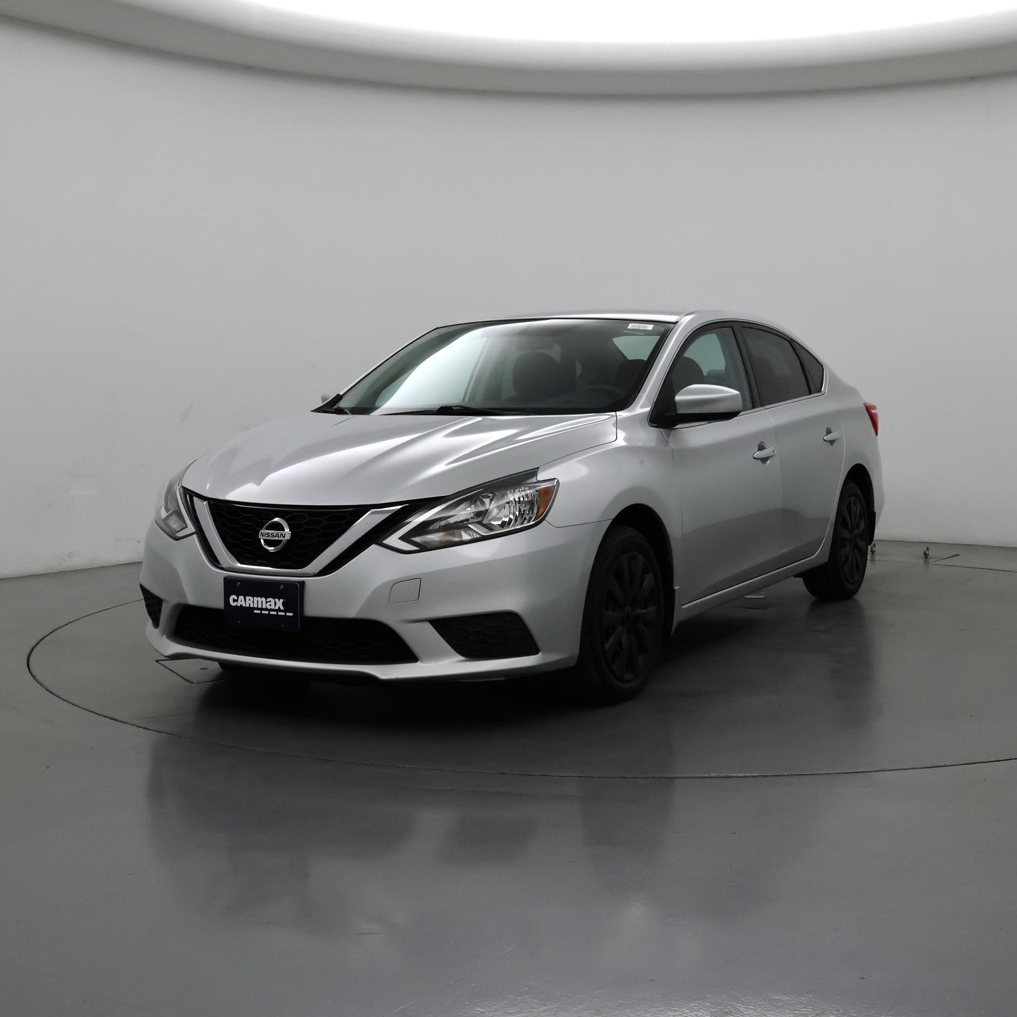 Thumbnail: 2017 Nissan Sentra - 4