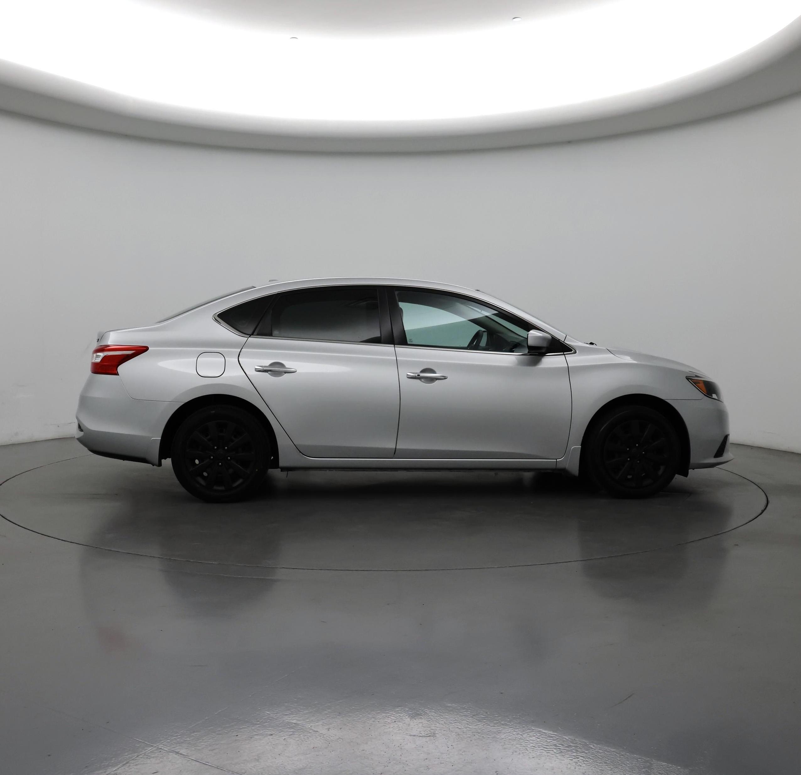 Thumbnail: 2017 Nissan Sentra - 7