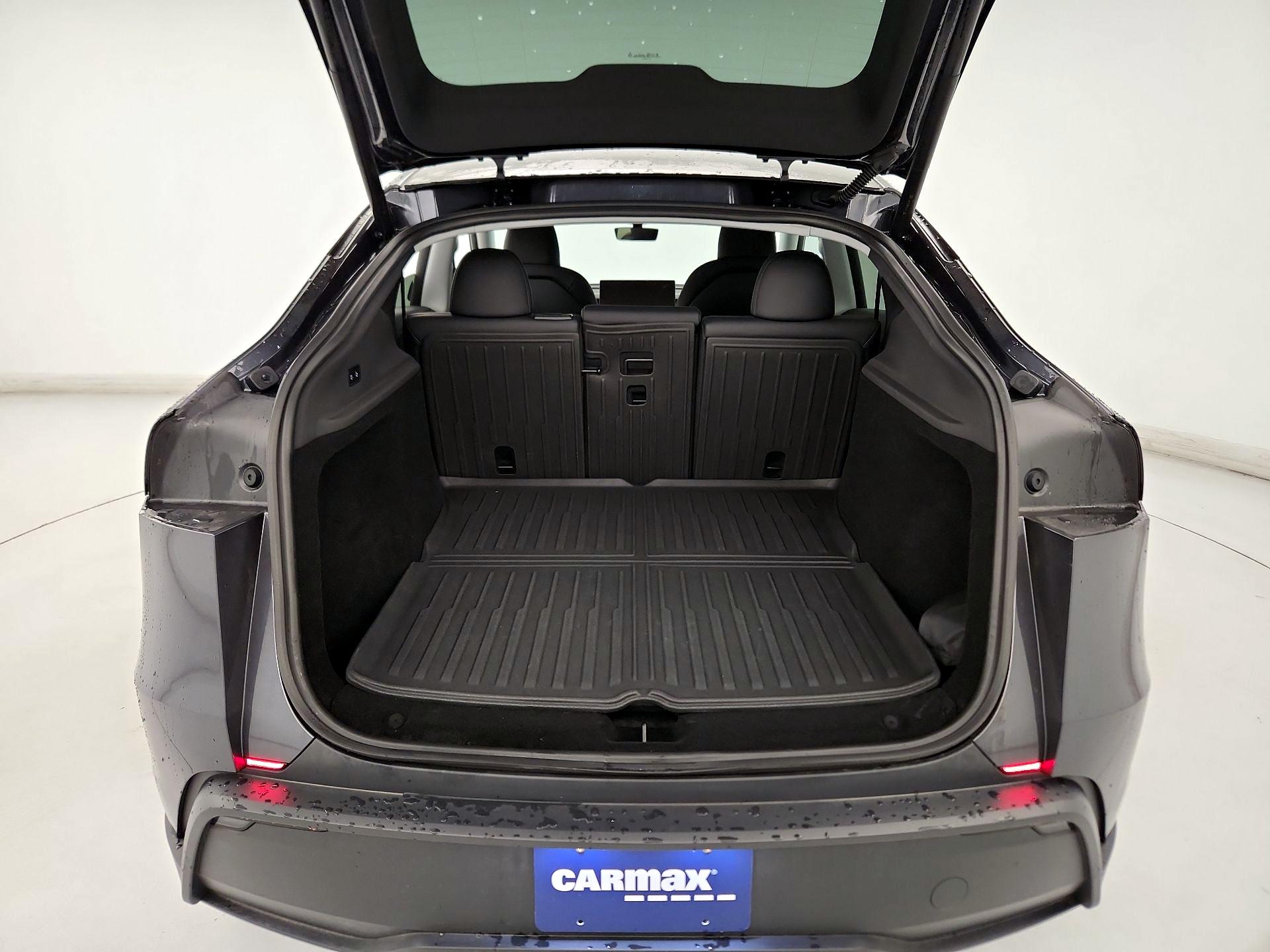 Thumbnail: 2026 Tesla Model Y - 19