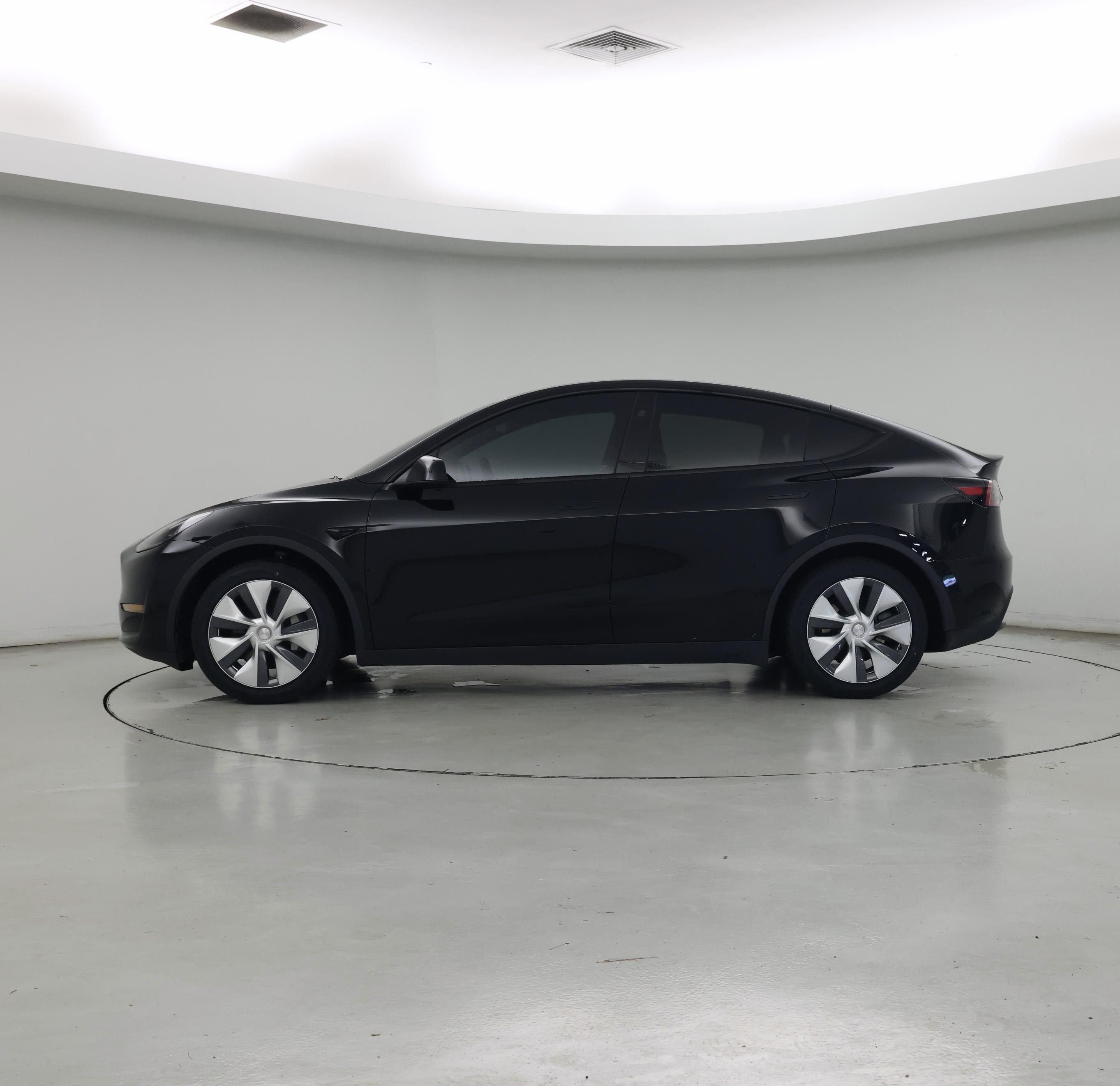 Thumbnail: 2023 Tesla Model Y - 3