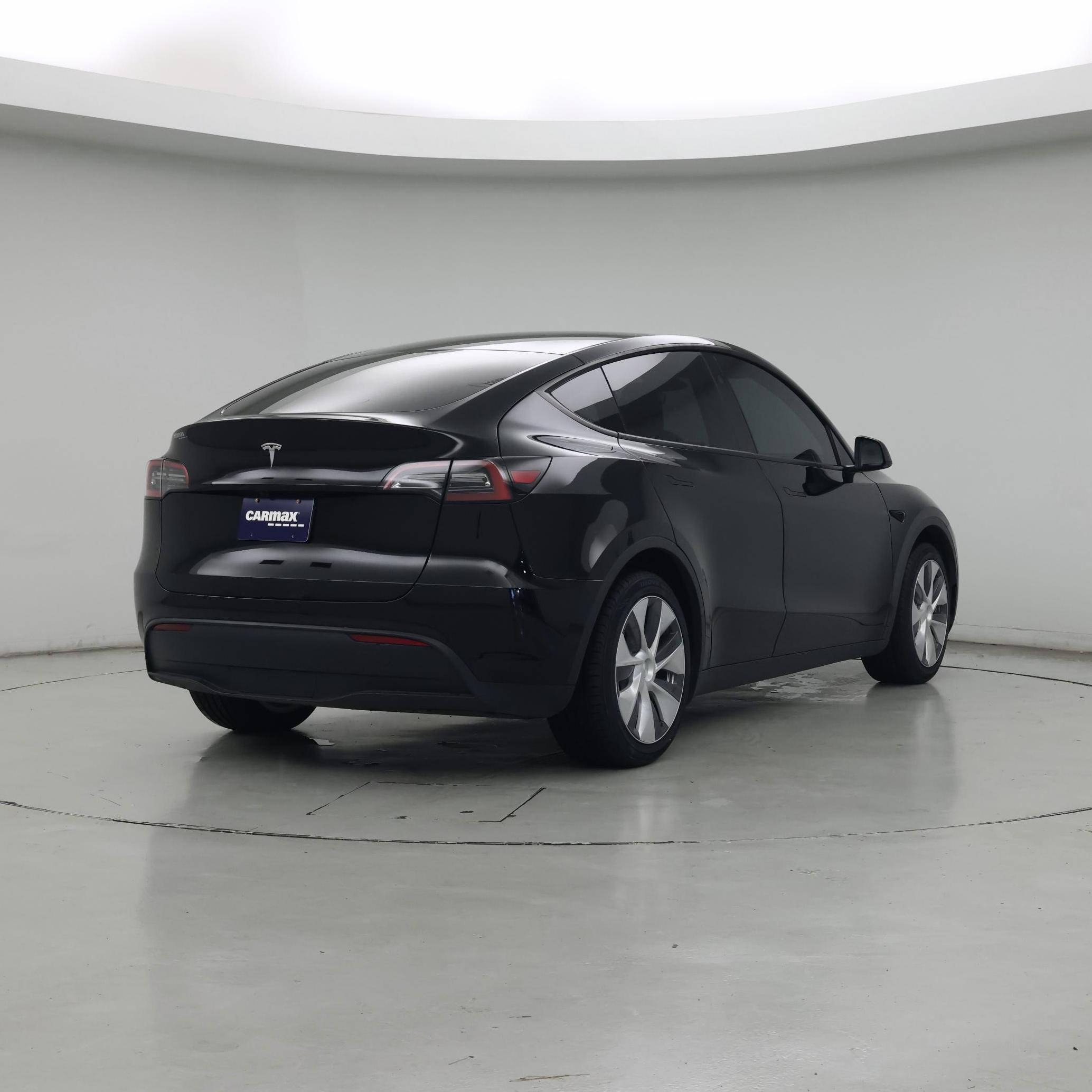 Thumbnail: 2023 Tesla Model Y - 8