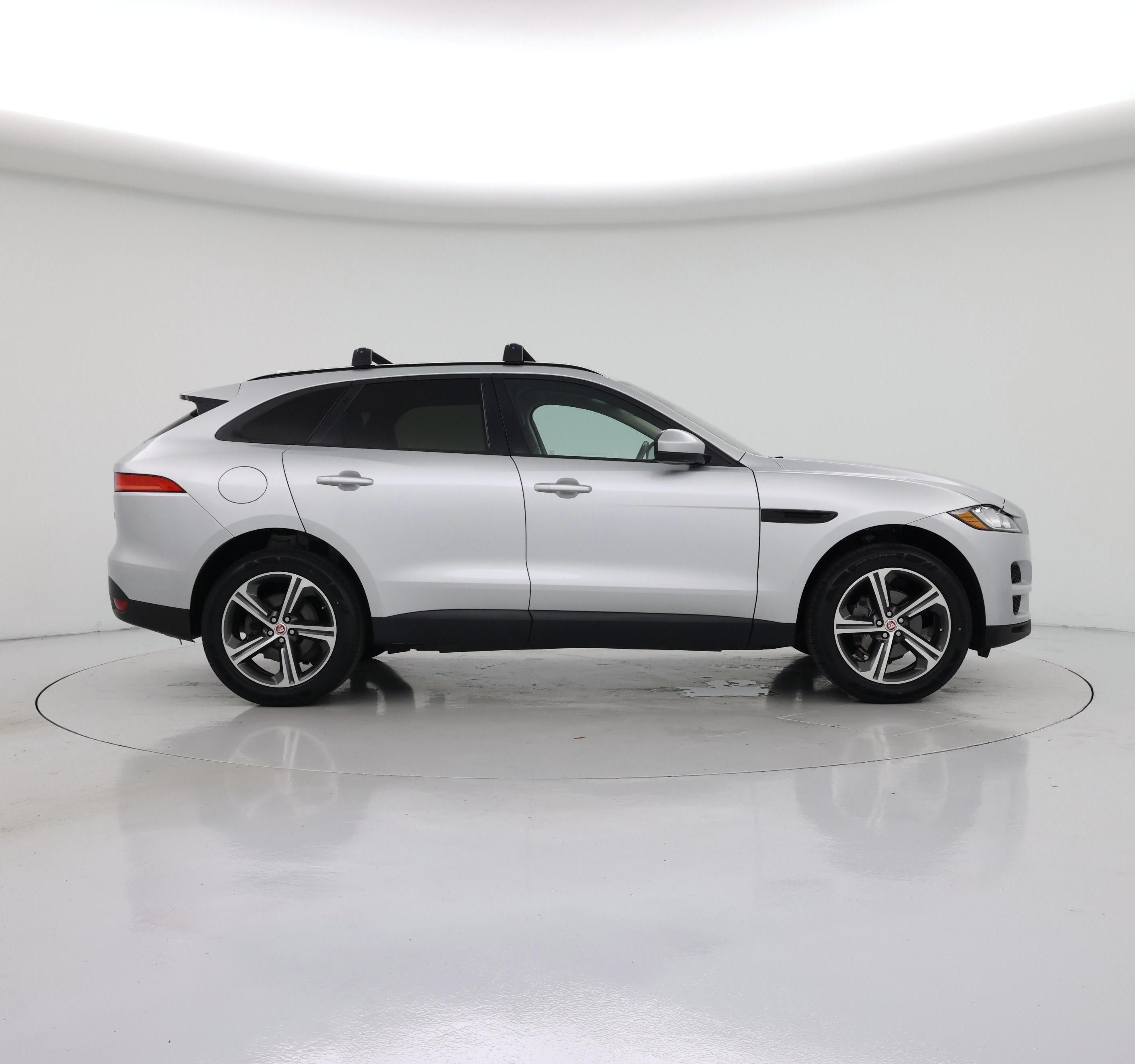 Thumbnail: 2018 Jaguar F-Pace - 7