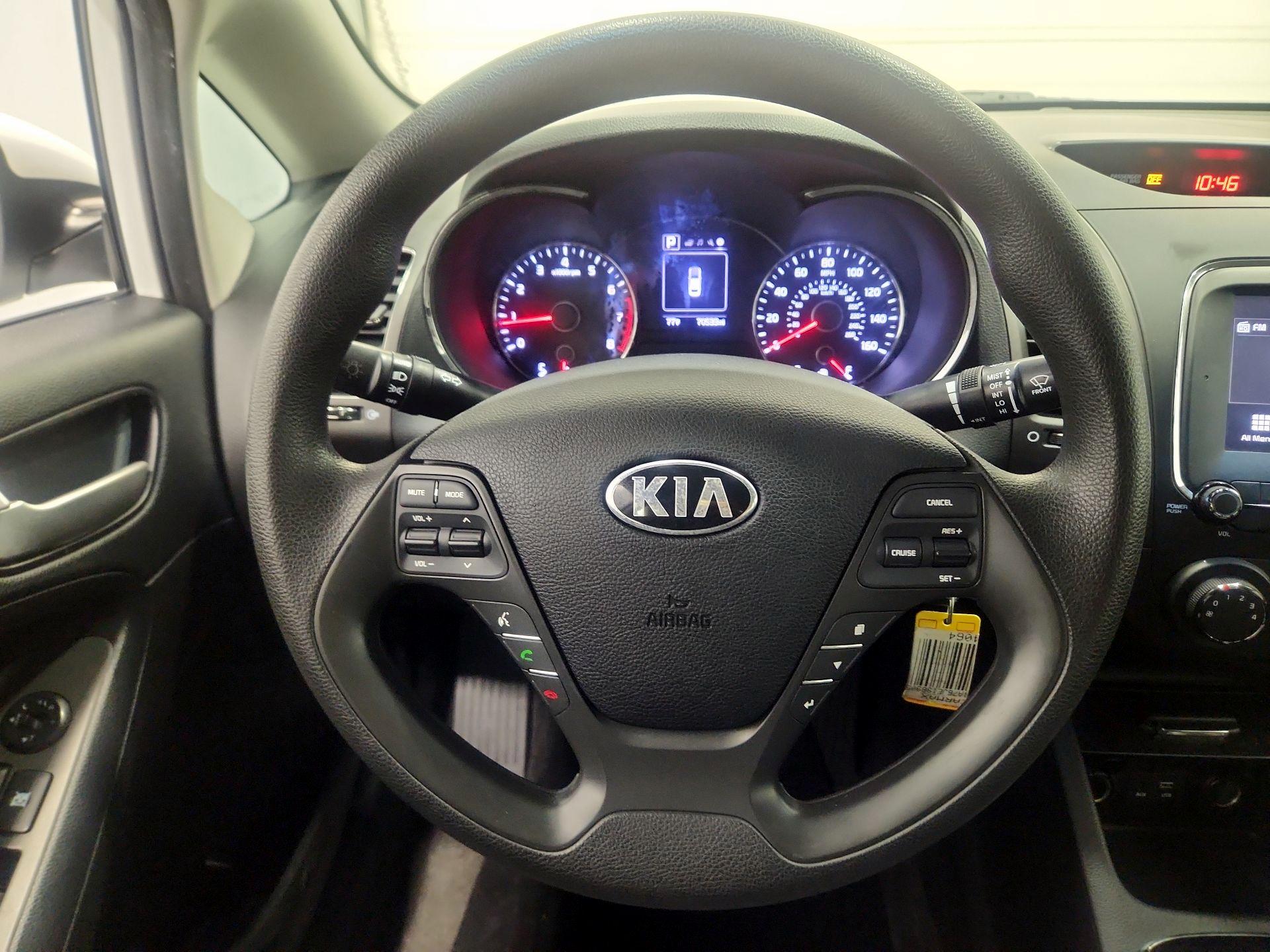 Thumbnail: 2018 Kia Forte - 10