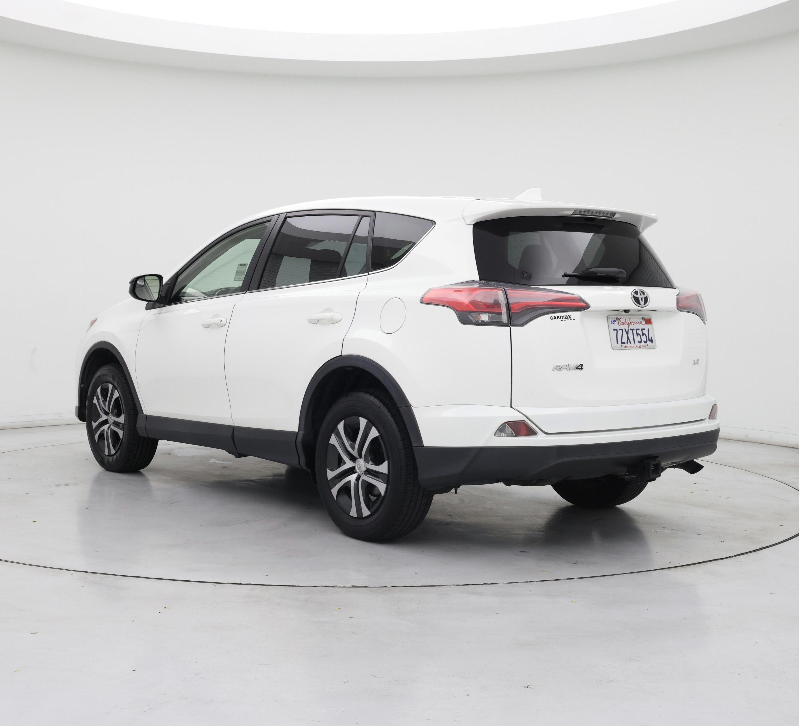 Thumbnail: 2017 Toyota RAV4 - 2