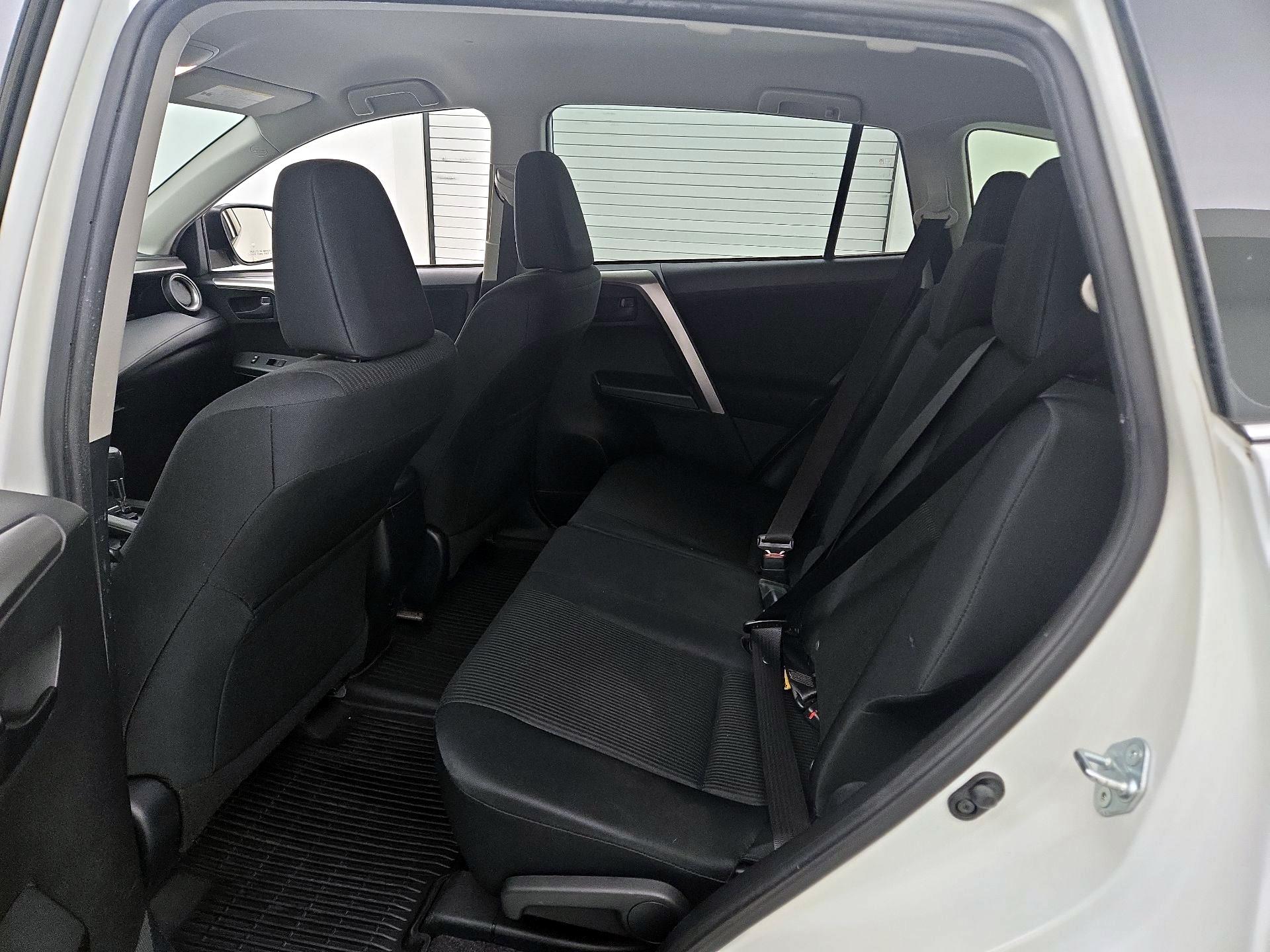 Thumbnail: 2017 Toyota RAV4 - 19