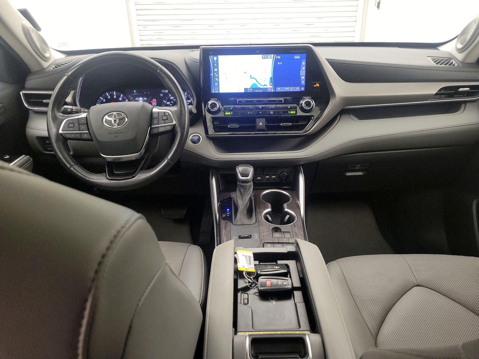 Thumbnail: 2021 Toyota Highlander - 9