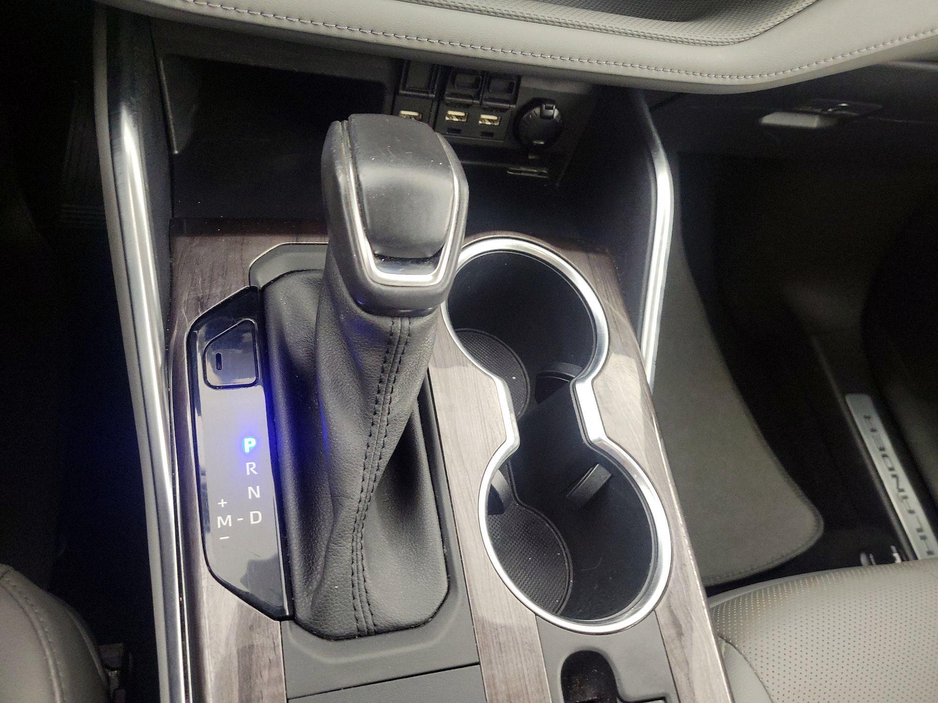 Thumbnail: 2021 Toyota Highlander - 18