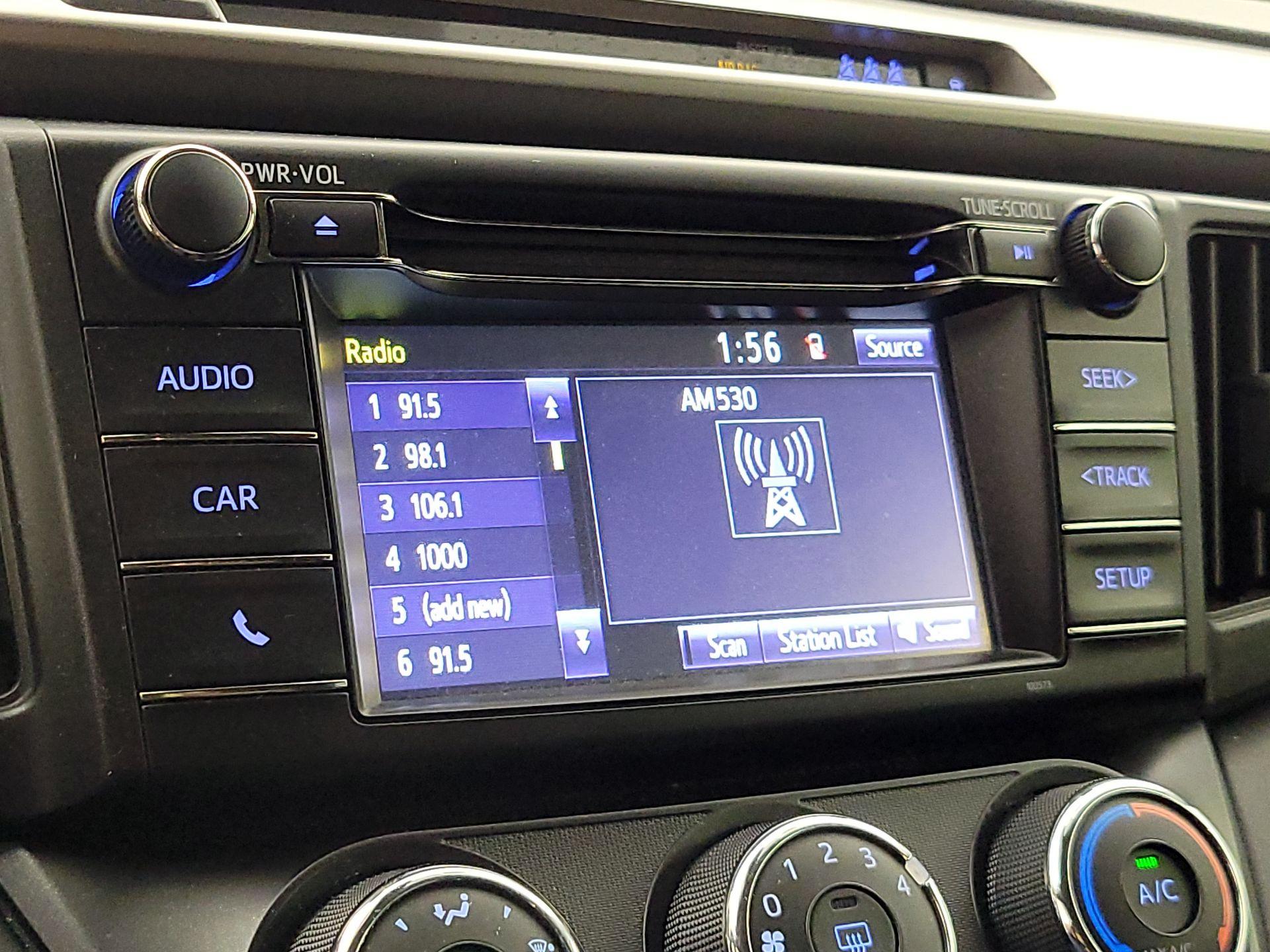 Thumbnail: 2018 Toyota RAV4 - 15