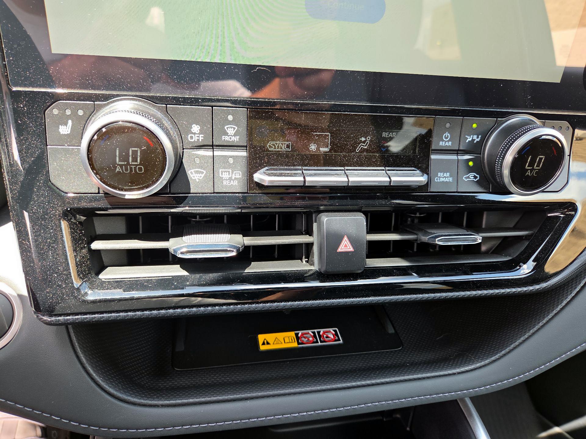 Thumbnail: 2026 Toyota Highlander - 16