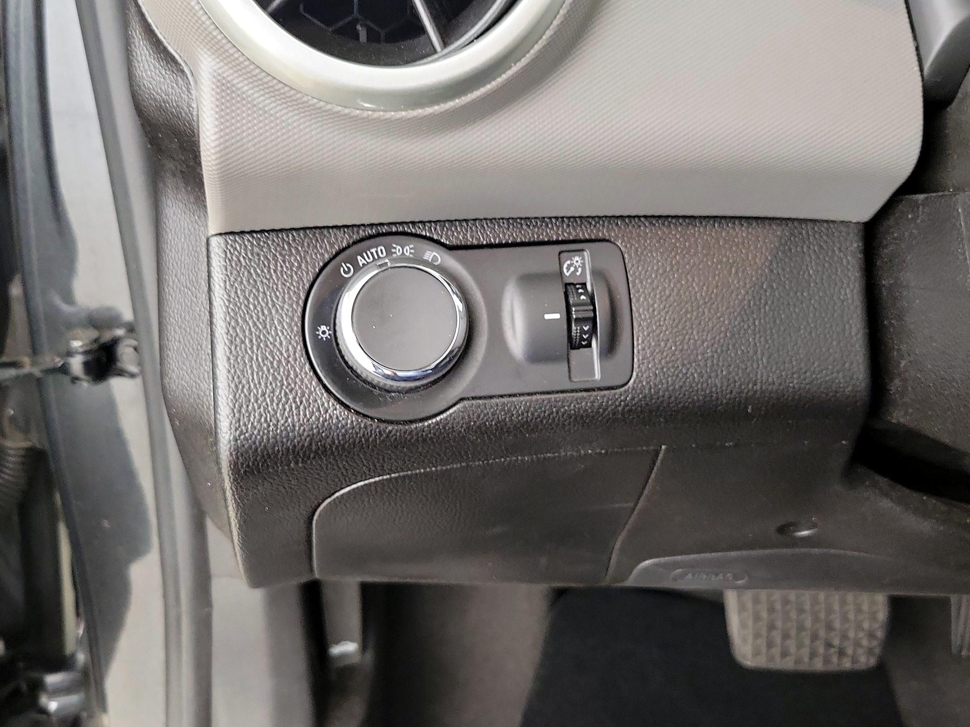 Thumbnail: 2019 Chevrolet Sonic - 13