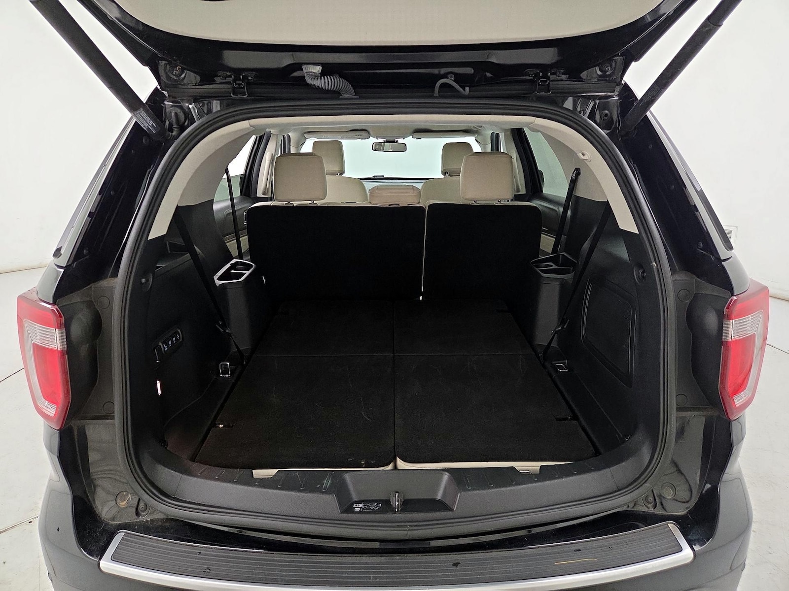2018 Ford Explorer Platinum - Photo 25