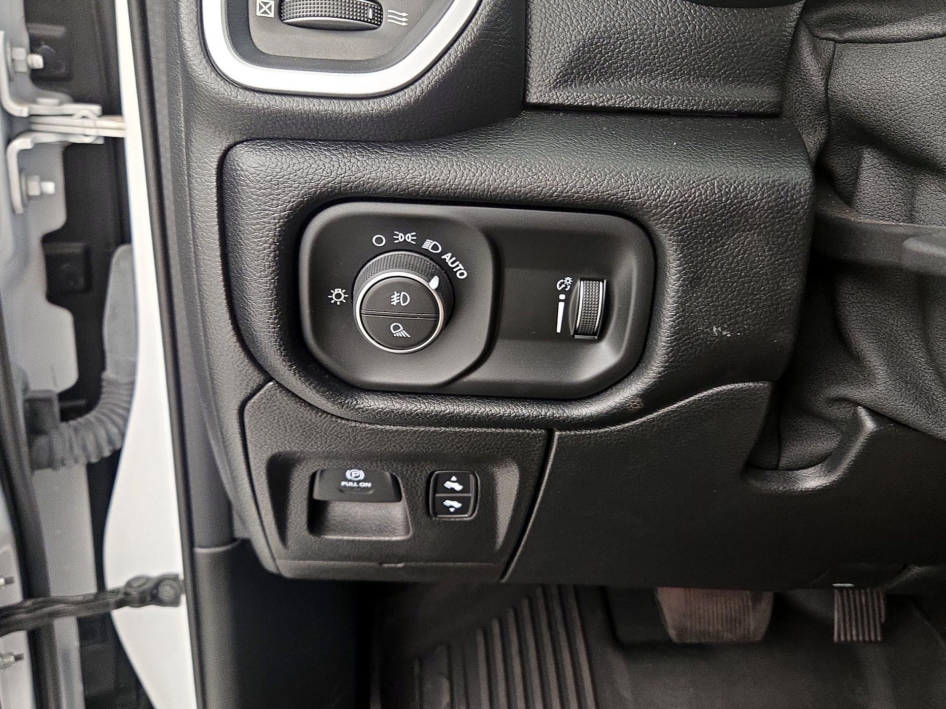 Thumbnail: 2021 RAM 1500 - 13