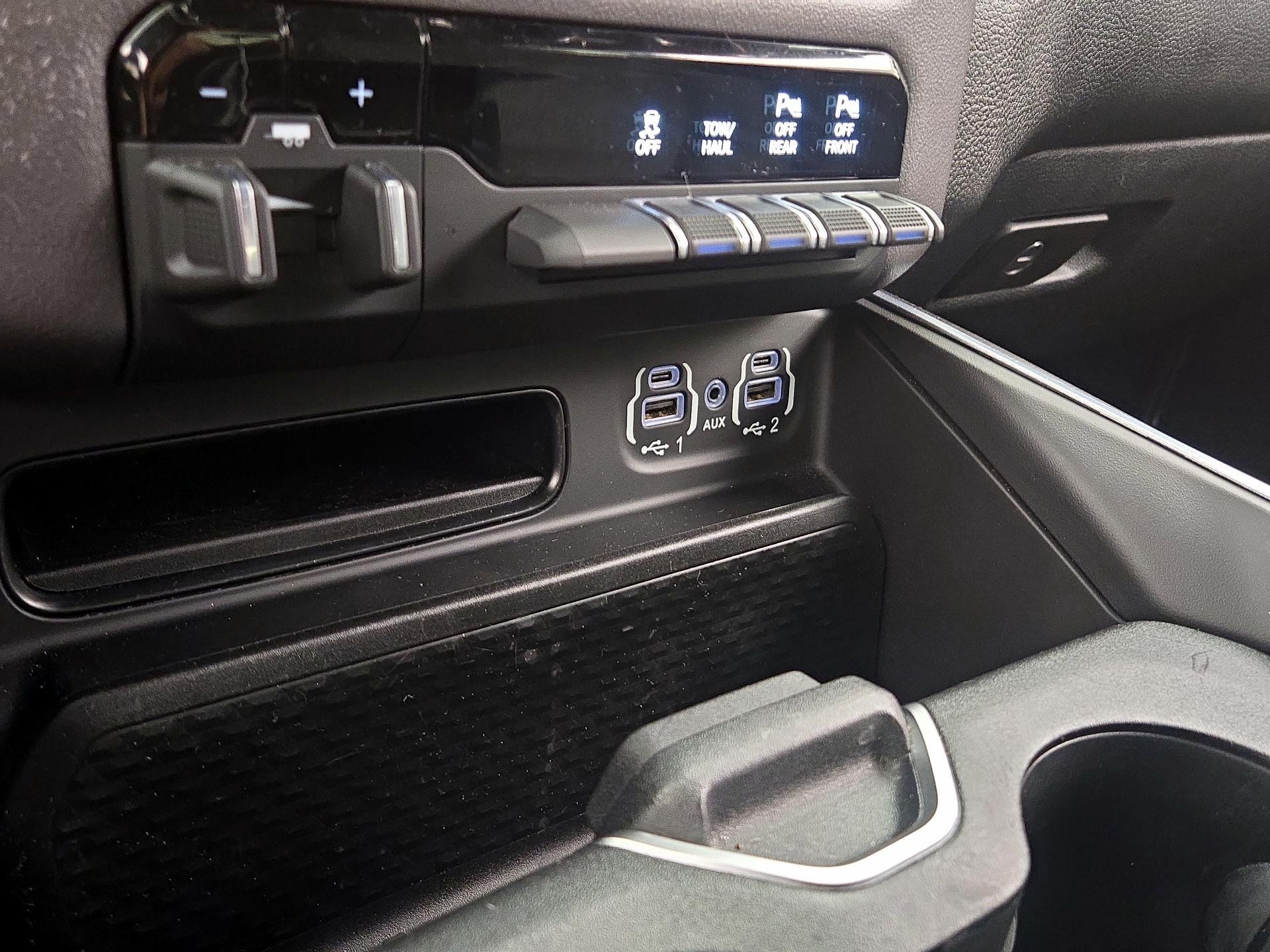 Thumbnail: 2021 RAM 1500 - 18