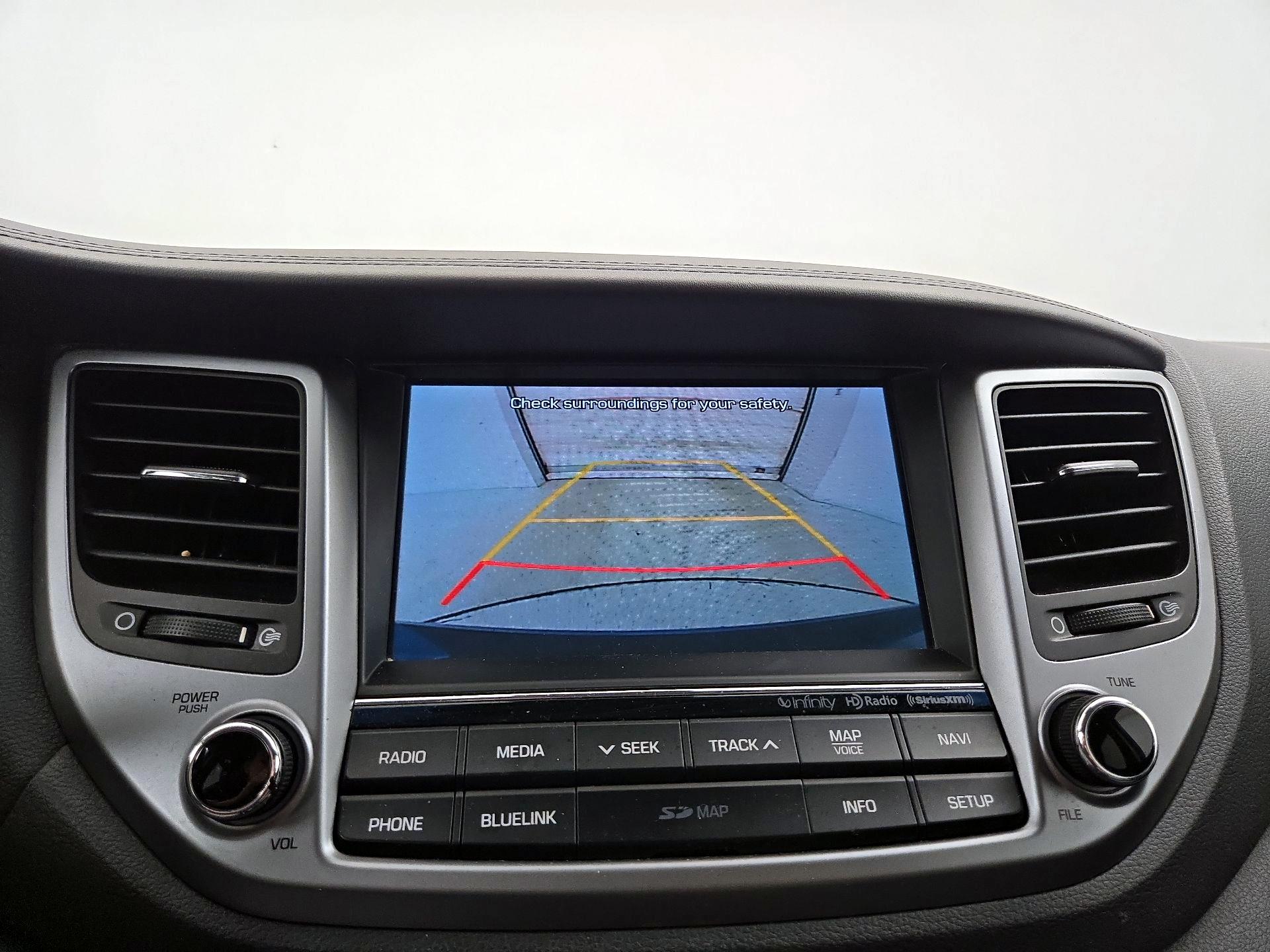 Thumbnail: 2017 Hyundai Tucson - 15