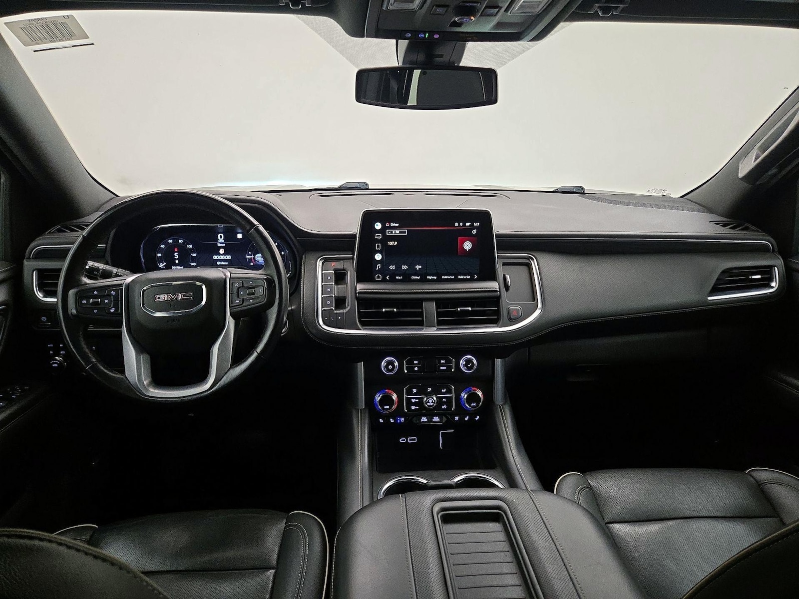 2022 GMC Yukon SLT - Photo 10