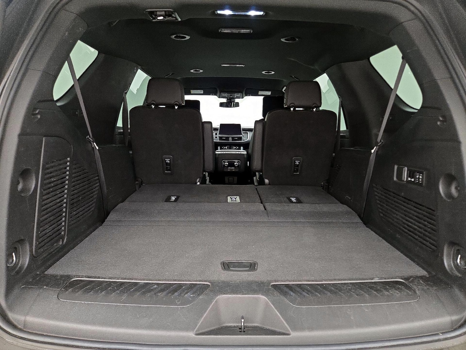 2022 GMC Yukon SLT - Photo 23