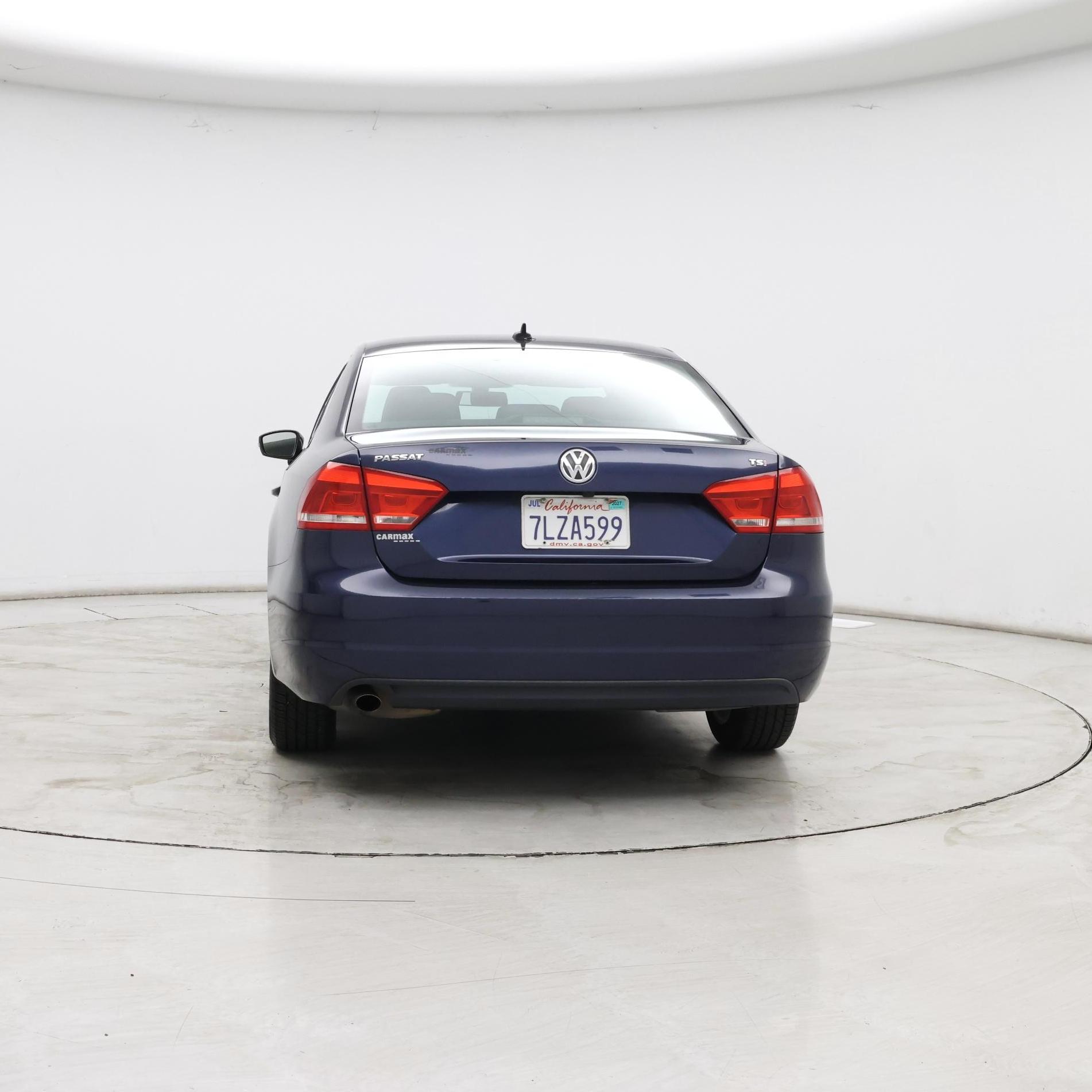 Thumbnail: 2015 Volkswagen Passat - 6